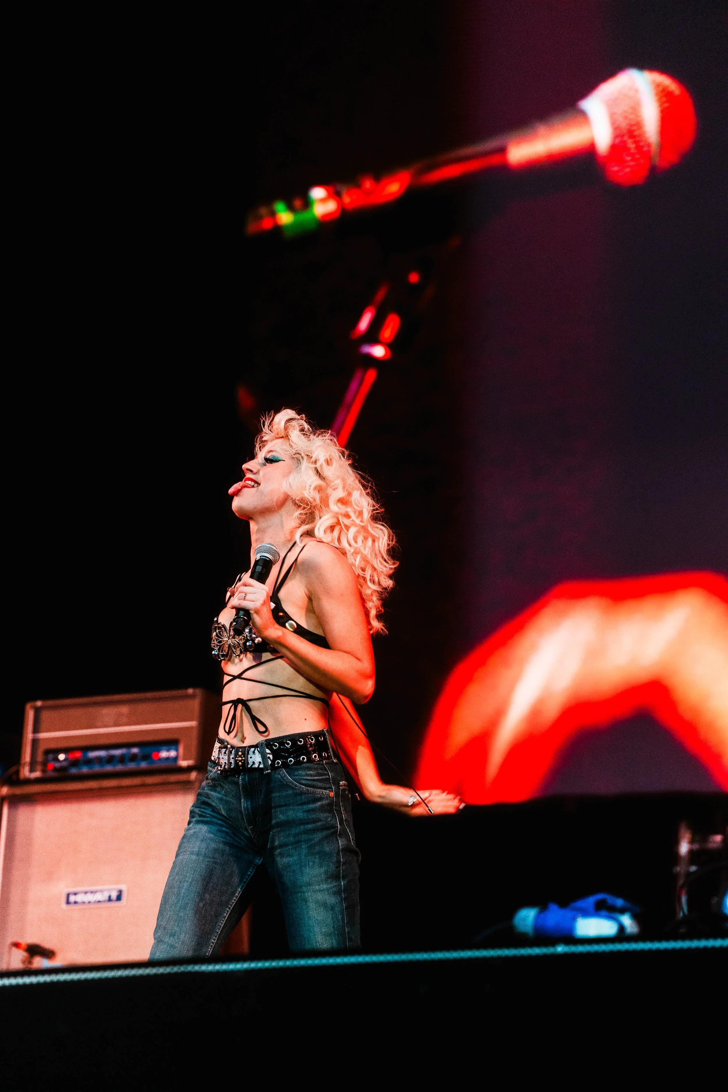 Manon POTHIN-manoncphoto_RES-Amyl and the Sniffers_20260829_014.jpg