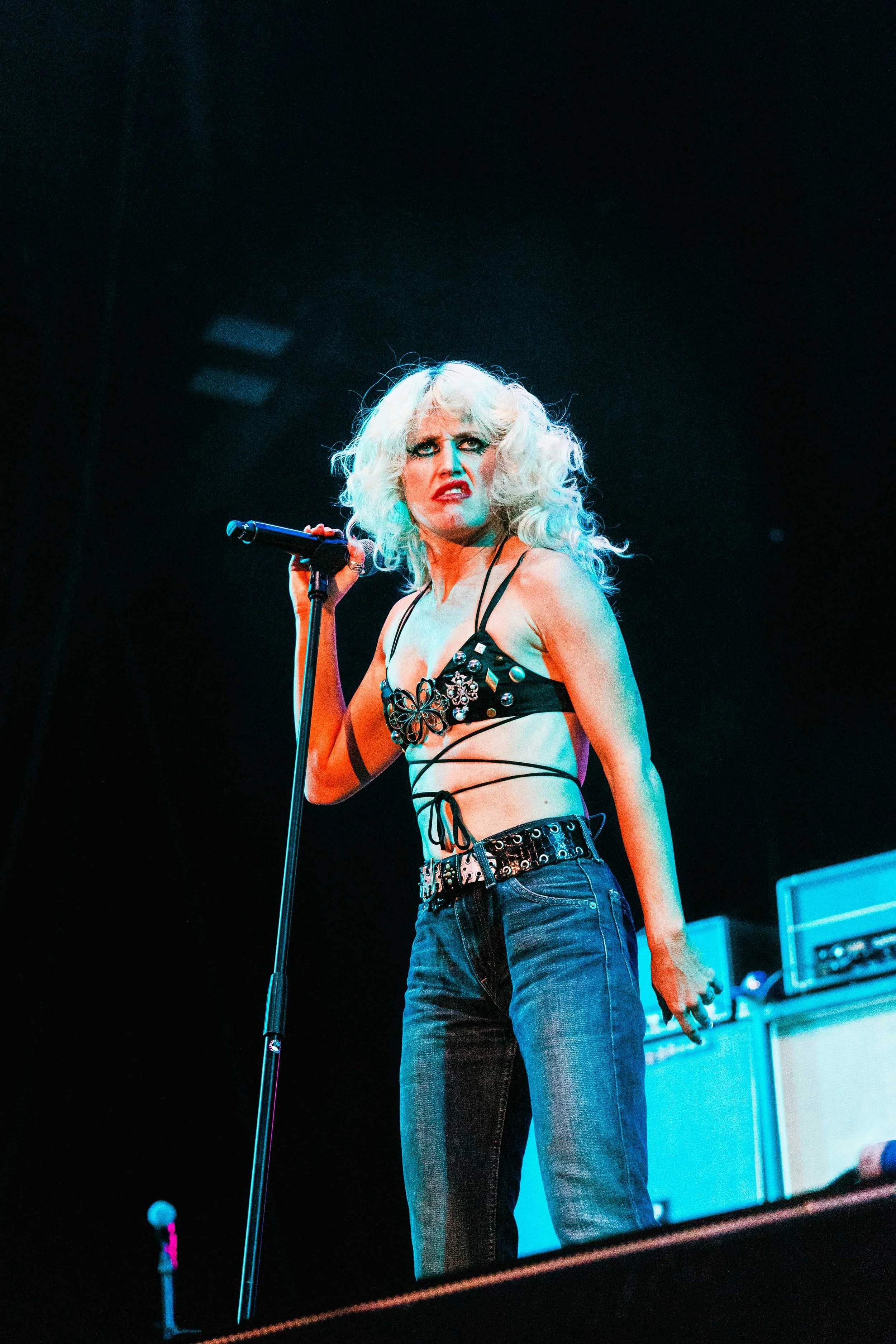 Manon POTHIN-manoncphoto_RES-Amyl and the Sniffers_20260829_020.jpg