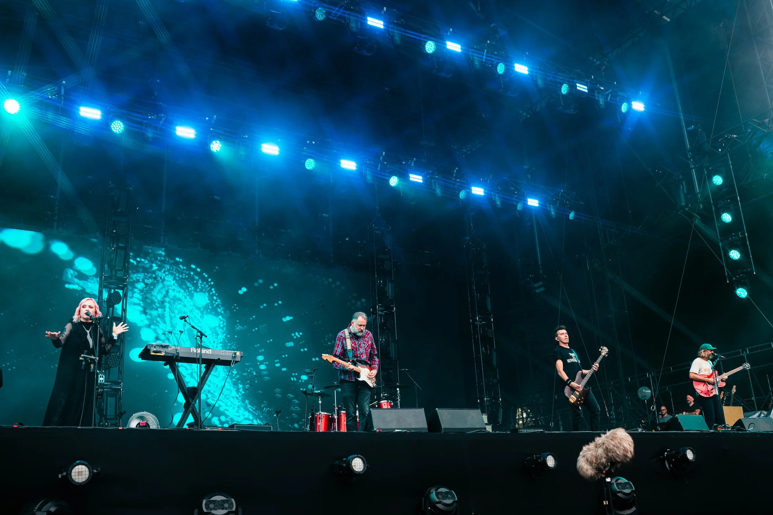 Manon POTHIN-manoncphoto_RES-Slowdive_20260830_004.jpg