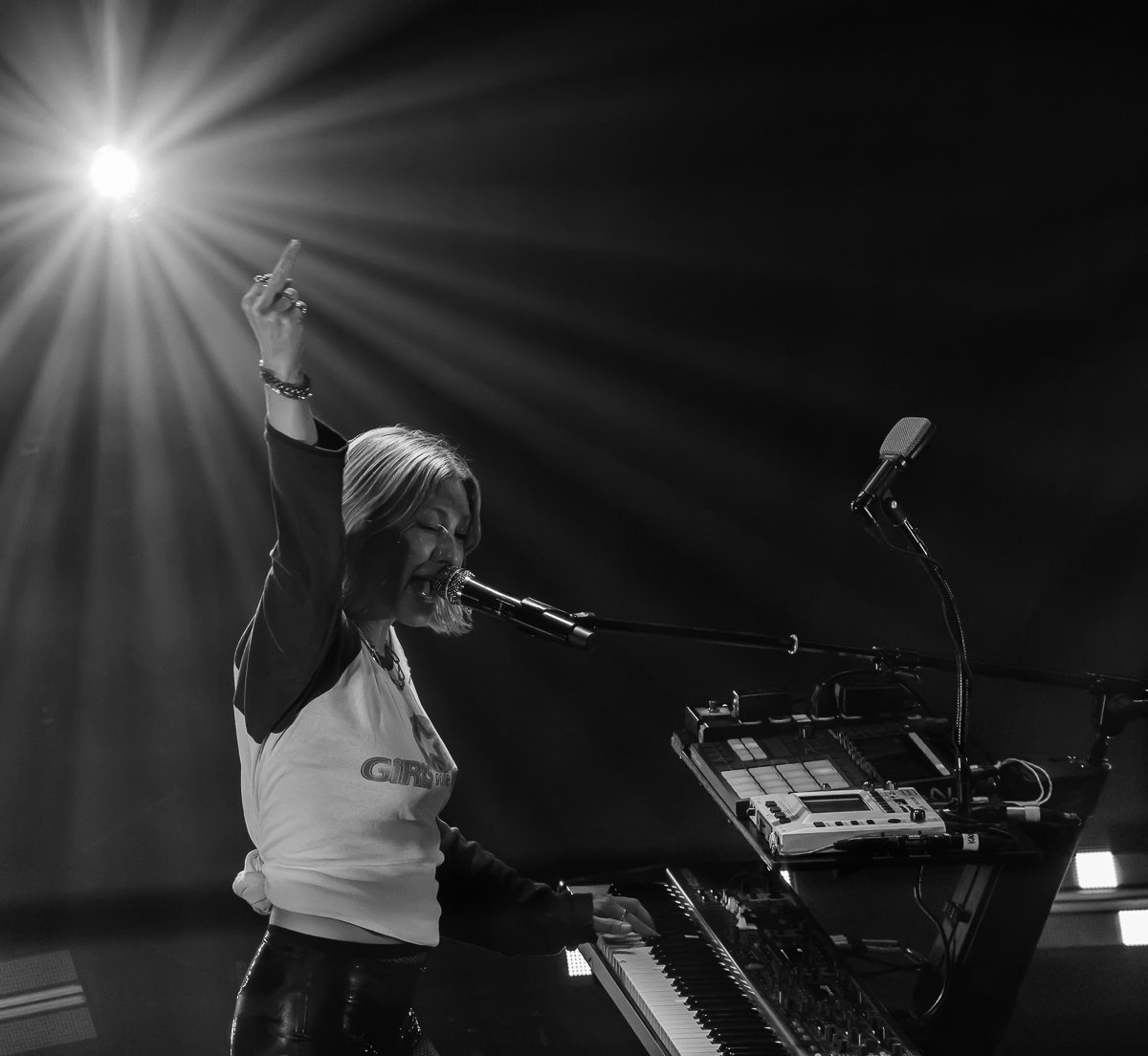 Phantogram-40.jpg
