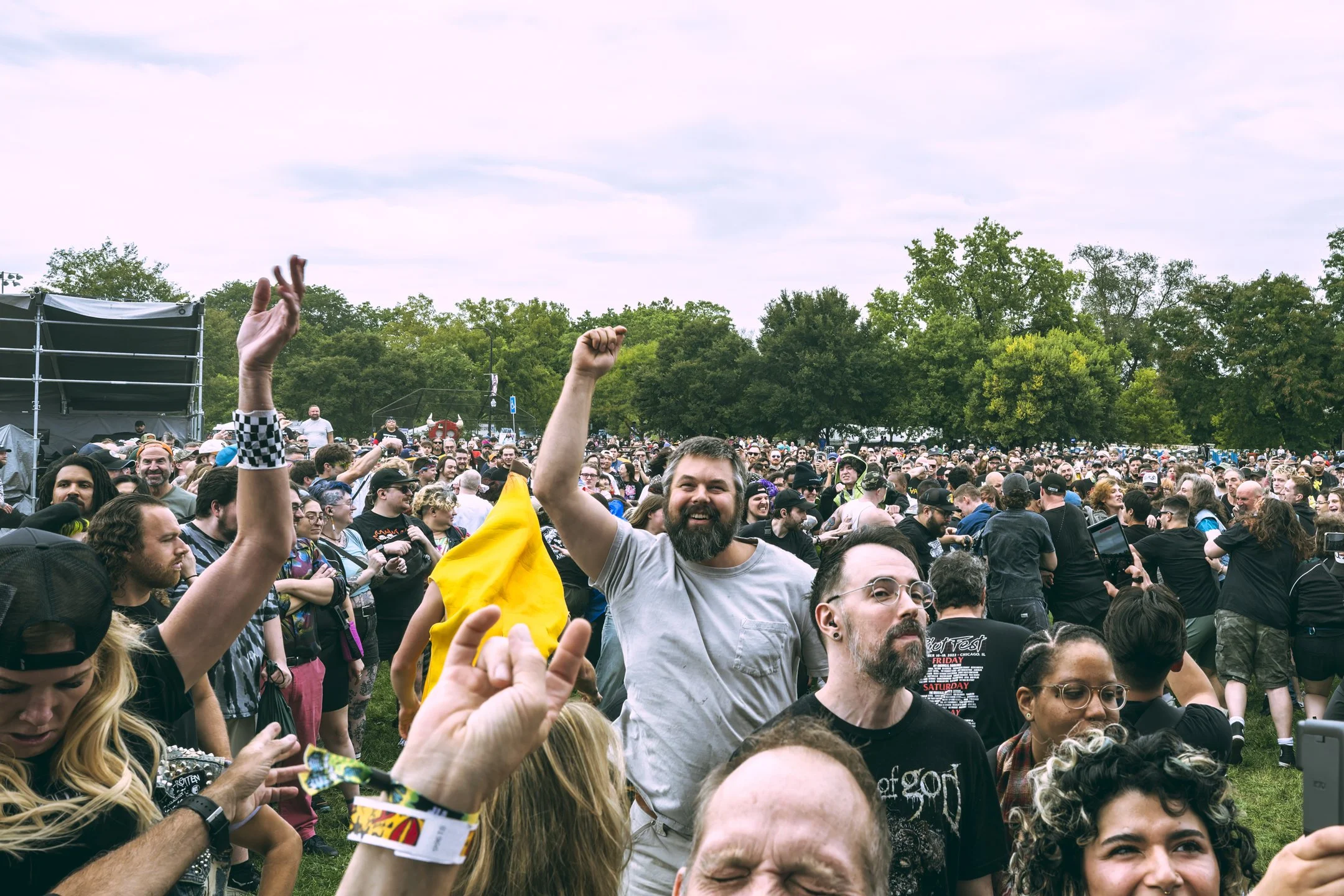 Crowd-2.jpg