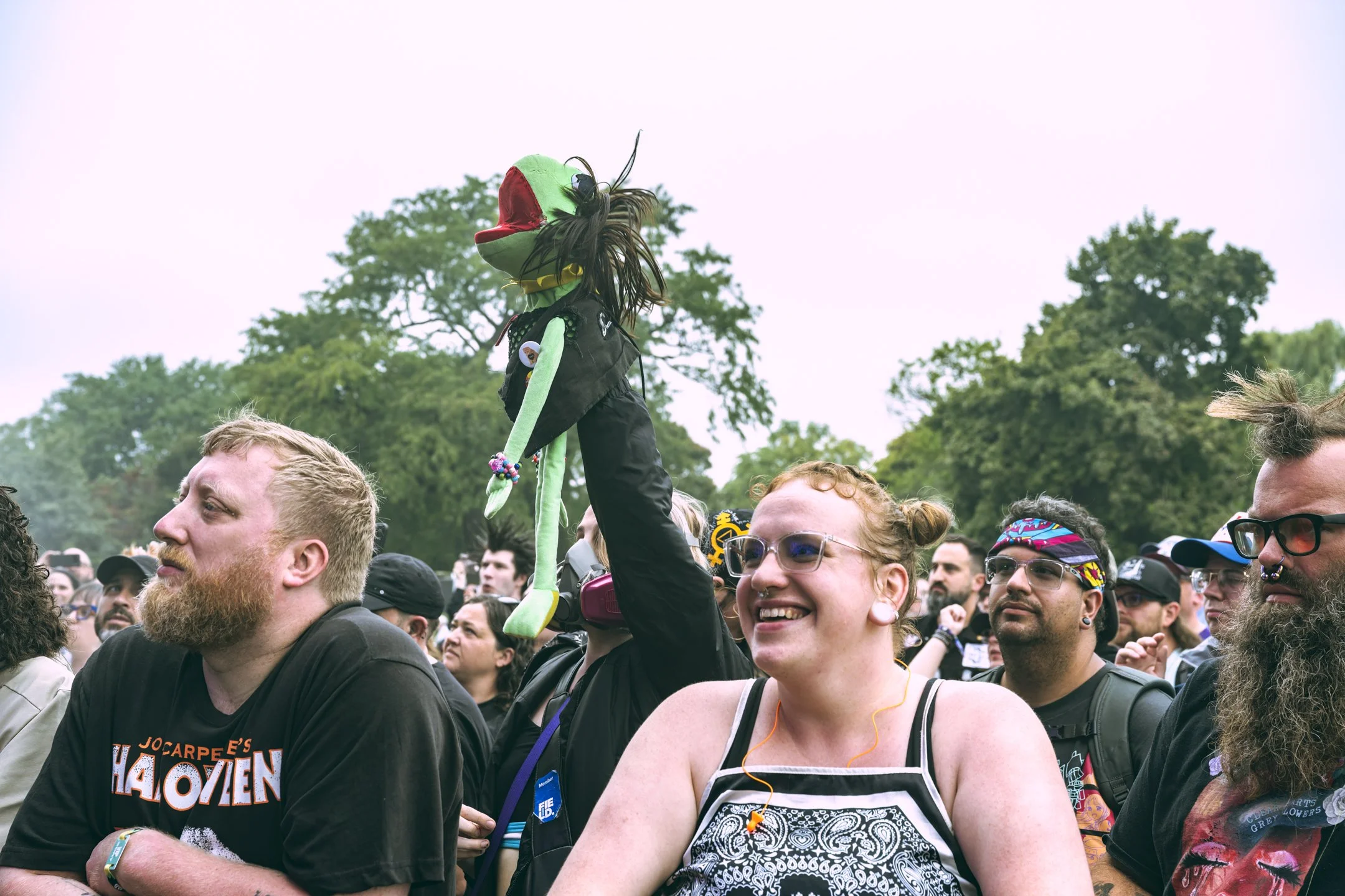 Crowd-1.jpg