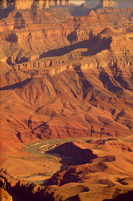 GRAN-CANYON-COLORADO-RIVER-VERT-copy.jpg