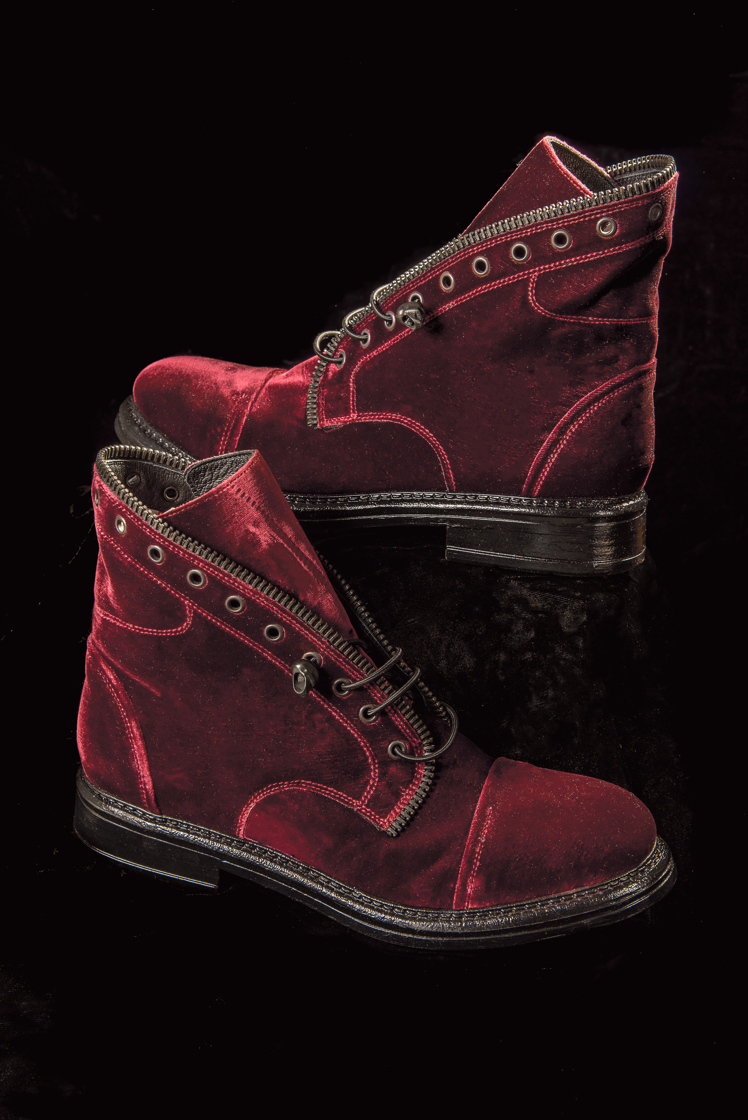 still-life-of-red-boots78.jpg