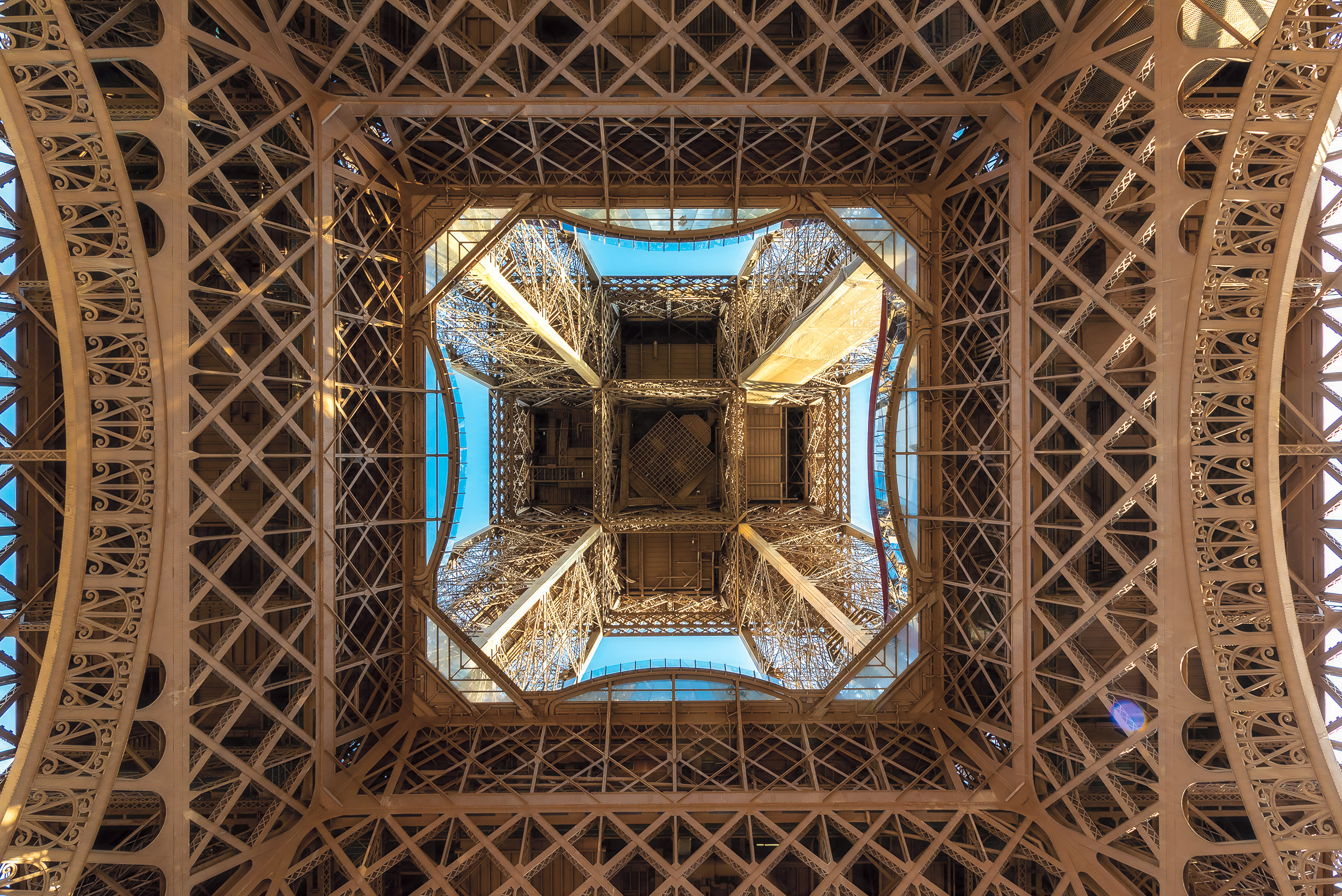 EIFEL-TOWER-BOTTOM-UP.jpg