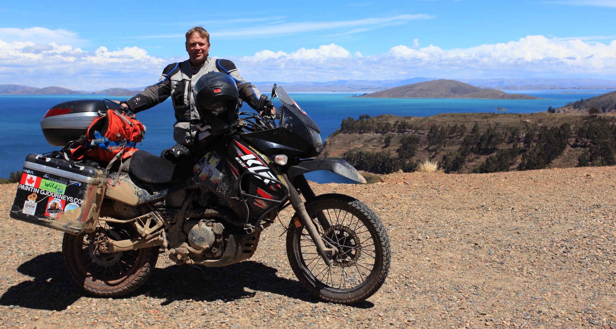 Dominik Modlinski filming his landscape painting television series in the wilderness