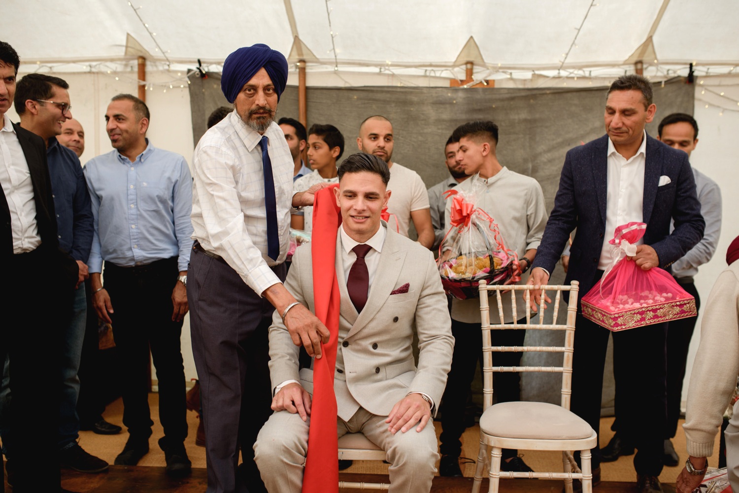 What should a man wear on a friend's engagement in India in a formal look?  - Quora