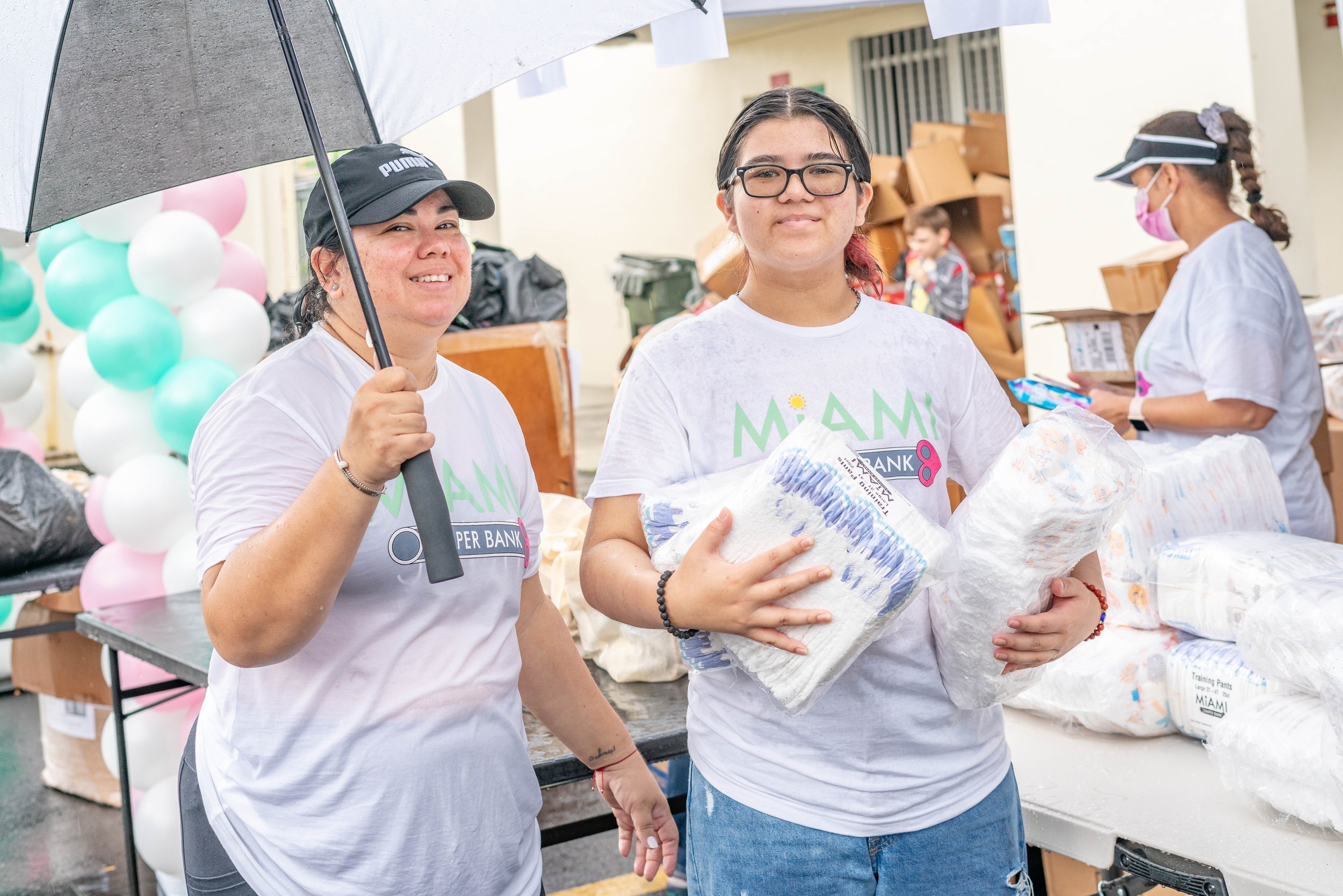 Miami Diaper Bank - All For Moms 2022 - volunteers.jpg
