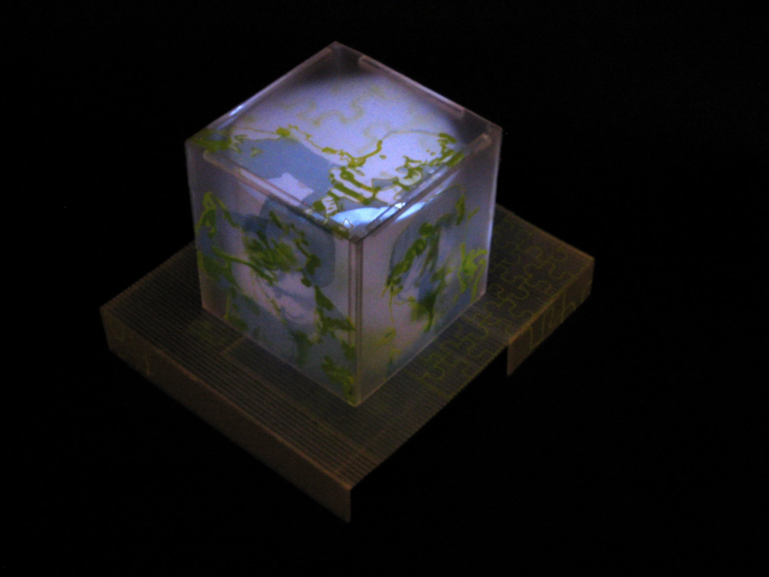 cube32.jpg