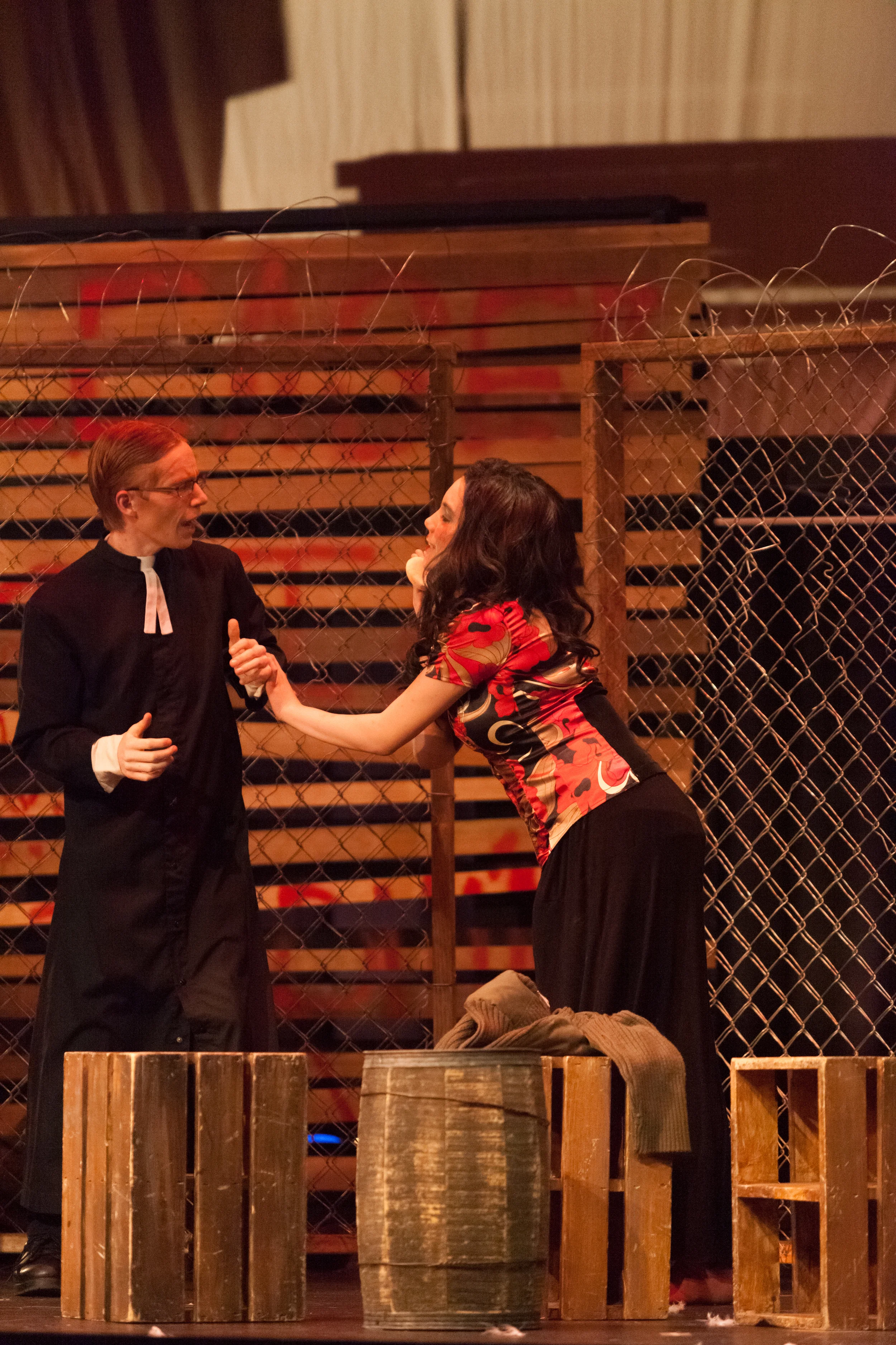 Fall Play - Catherine Terry-1557.jpg