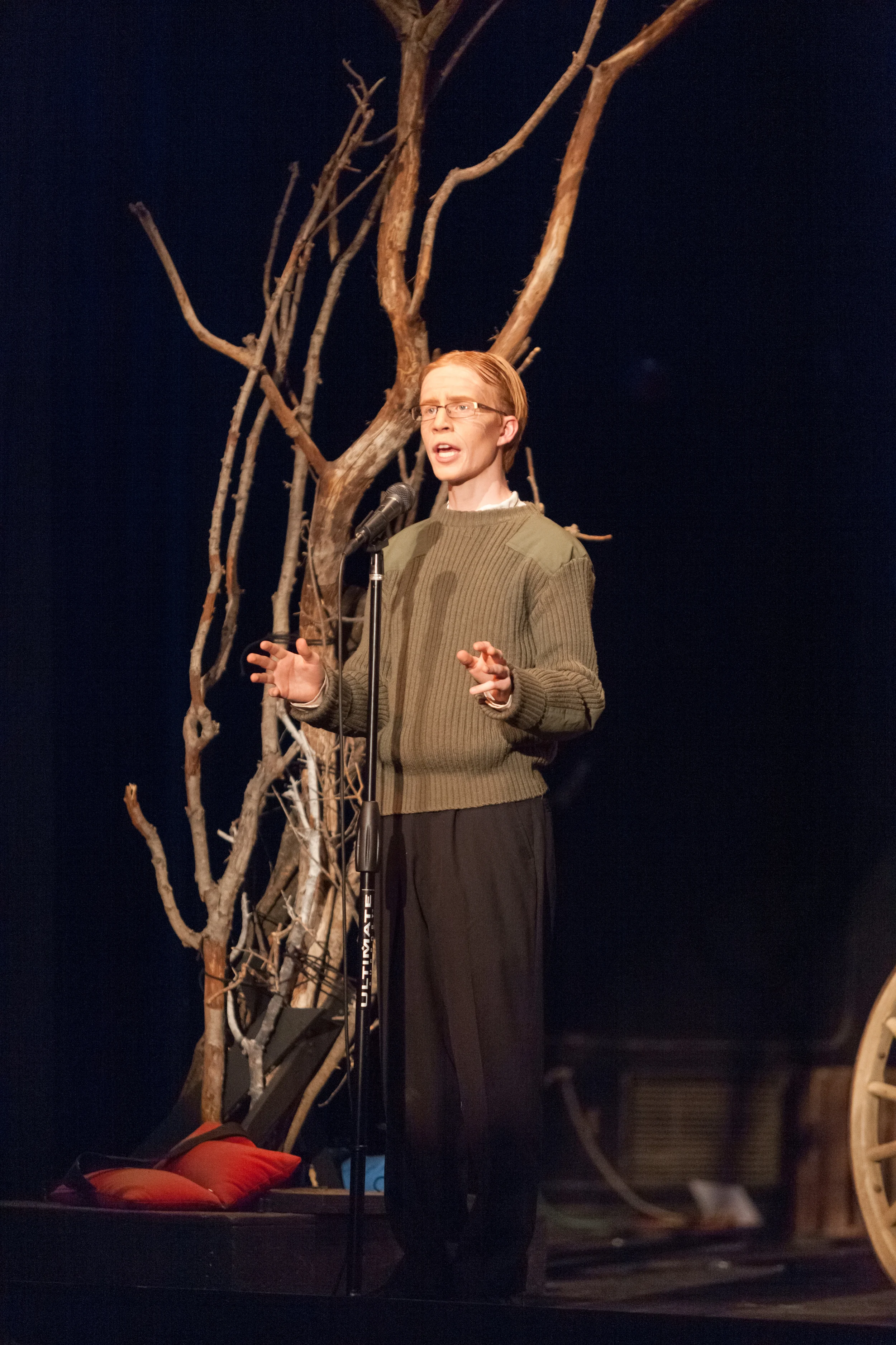 Fall Play - Catherine Terry-1613.jpg
