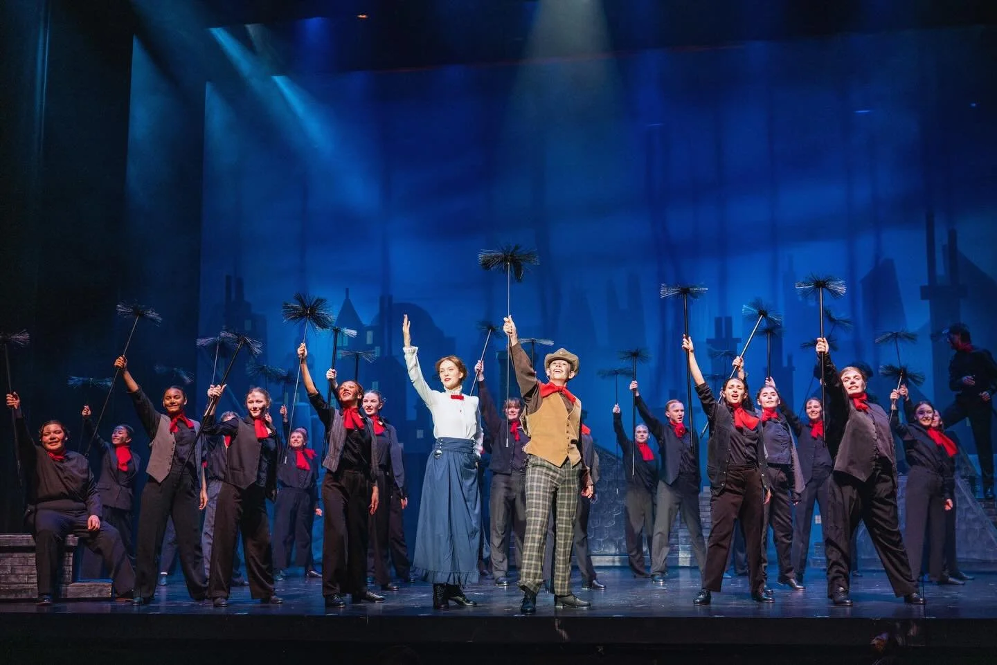 Only 3 more chances to see Fullerton Theatre&rsquo;s Mary Poppins! Don&rsquo;t miss the opportunity to see this magnificent production!✨
March 12 @ 7:00pm
March 13 @ 7:00pm
March 14 @ 7:00pm
📸: @sedwardsphoto