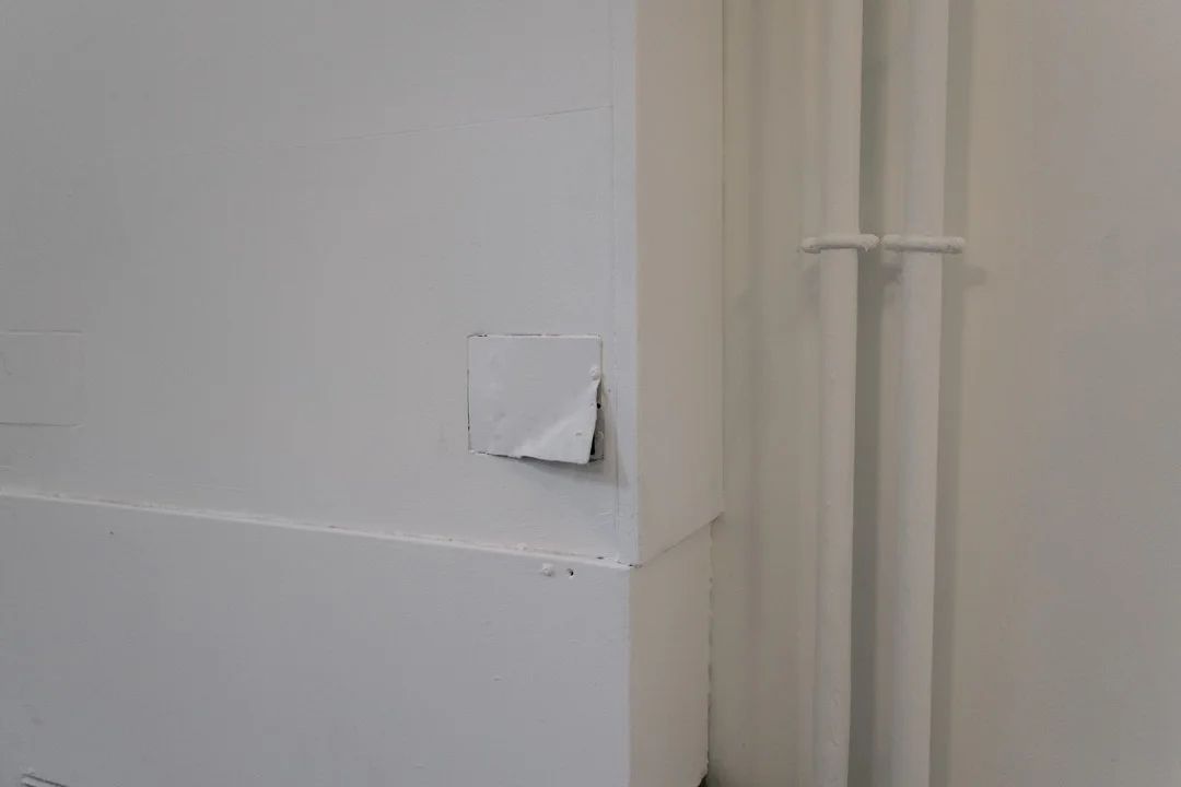 BUREAU008.jpg