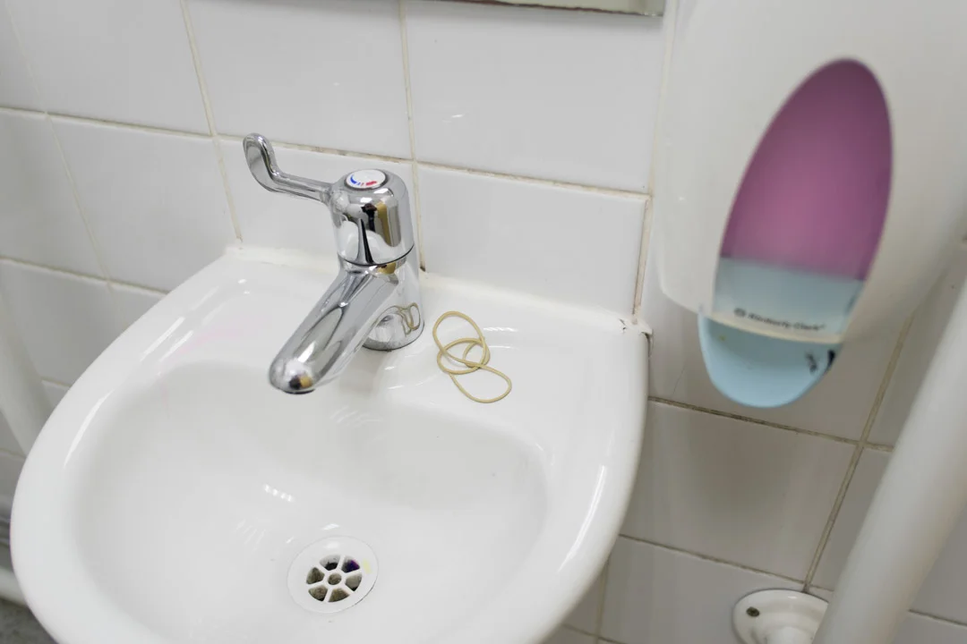 BUREAU055.jpg