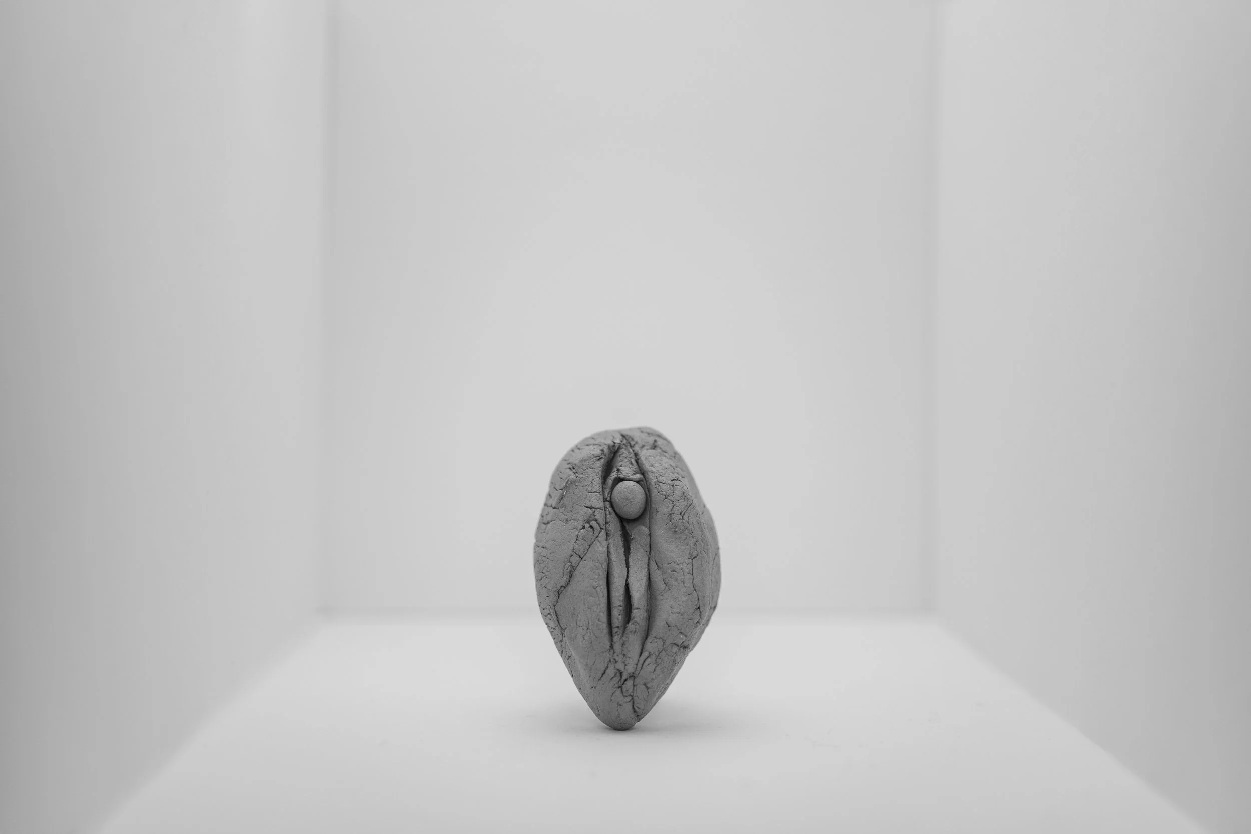 WHITETHINGS078.jpg