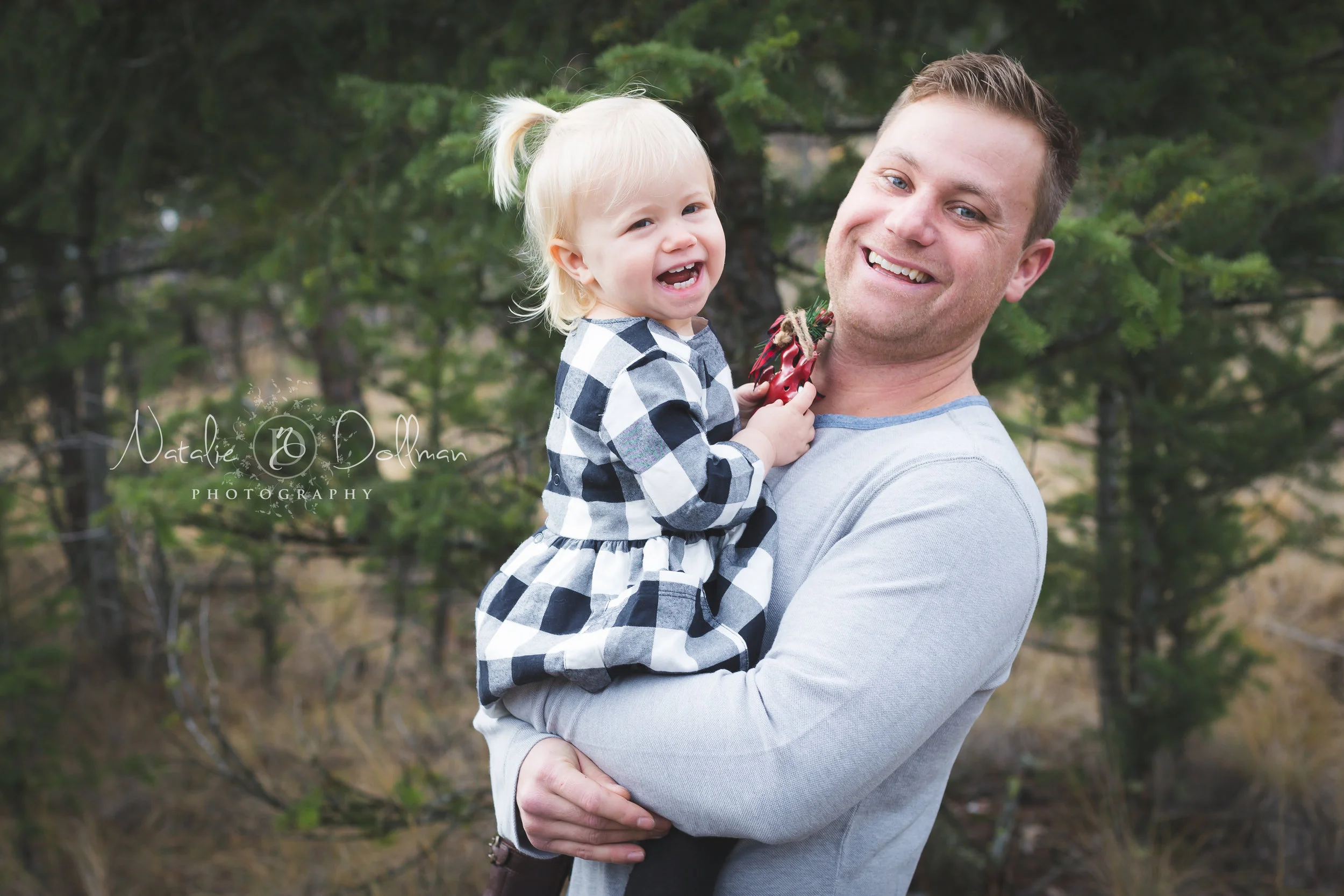 HolidayMiniWatersSneak-1.jpg