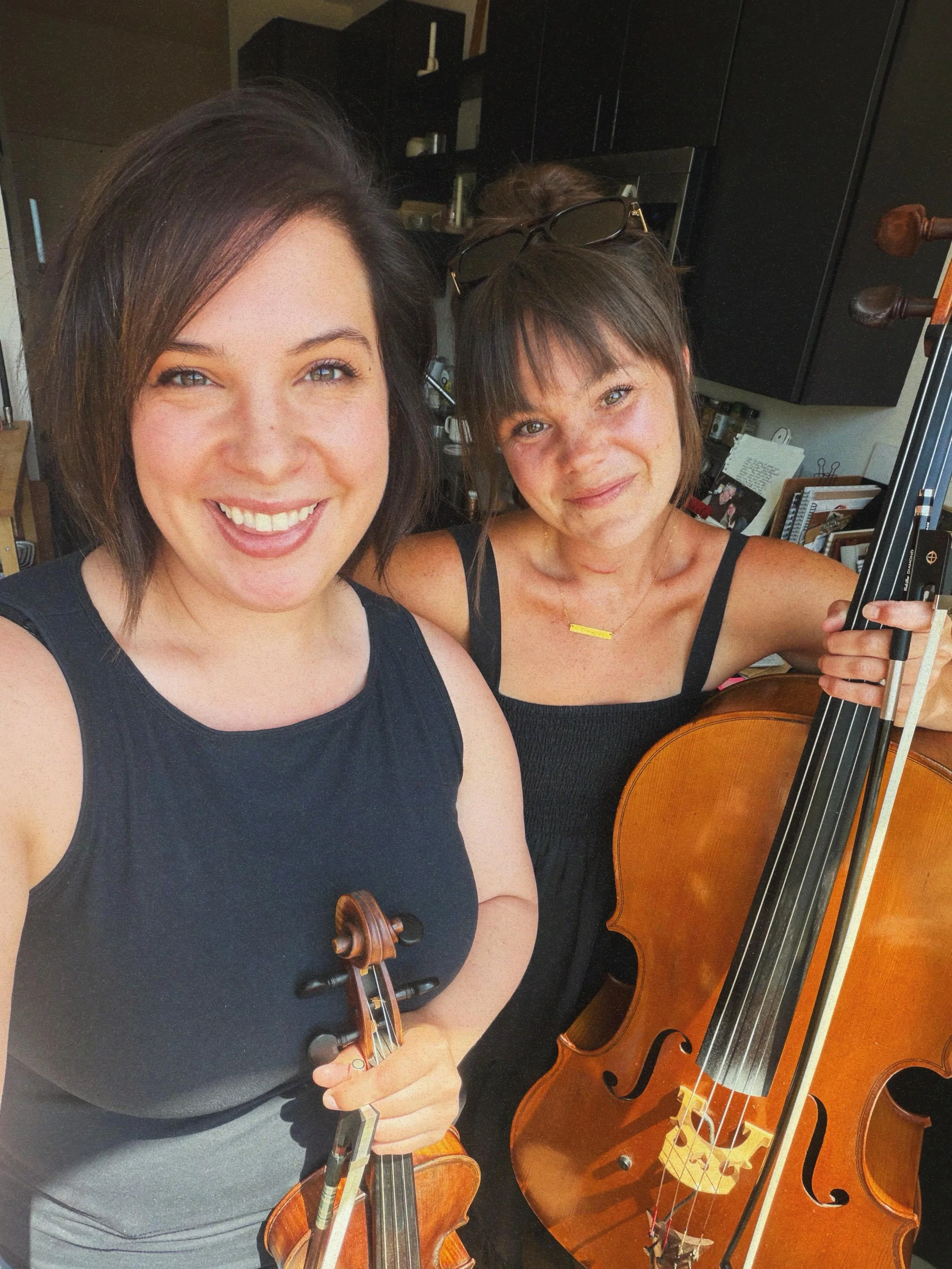 A sunny hello from OKHQ! 
👋☀️💕

It&rsquo;s hot and summery all week here in the MinneApple and we&rsquo;re soaking it all in! Today we&rsquo;re rehearsing for an upcoming wedding and audition, and prepping for Sweden in a couple weeks!
🇸🇪 🇺🇸 🤩