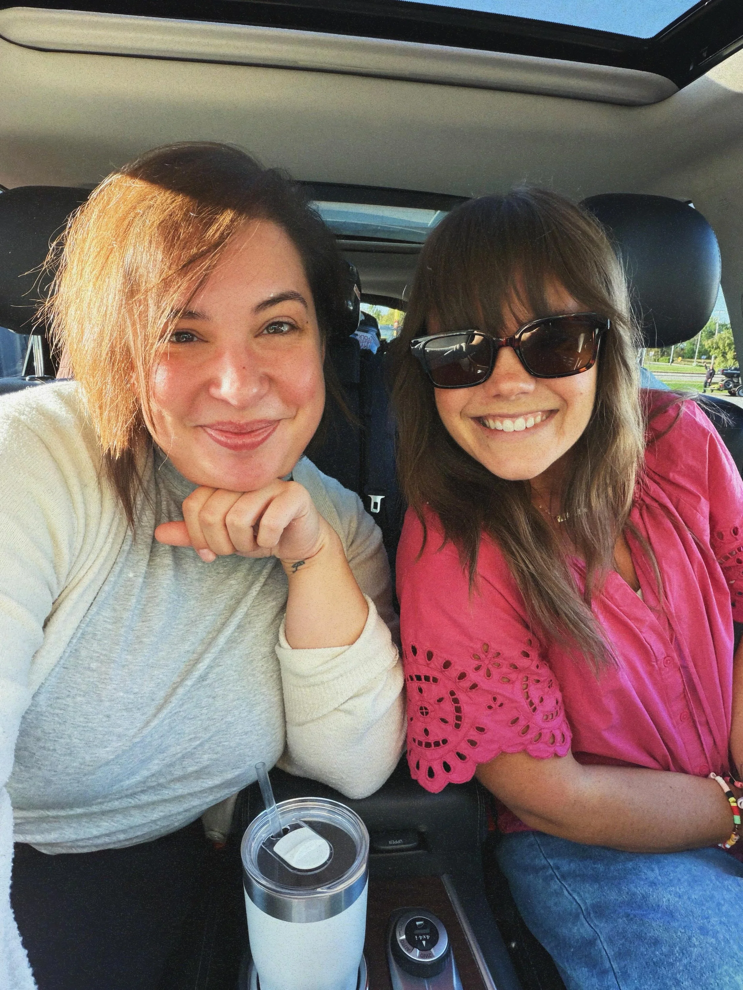 See you soon, Ann Arbor!! @the_ark_ann_arbor @um_germanic @aactmadance 

Oh also you too, @jaervfolk 😎🫶🏻

Be kind and come see our shows, k? 
🫶🏻,
O&amp;K

#jokfalltour2026