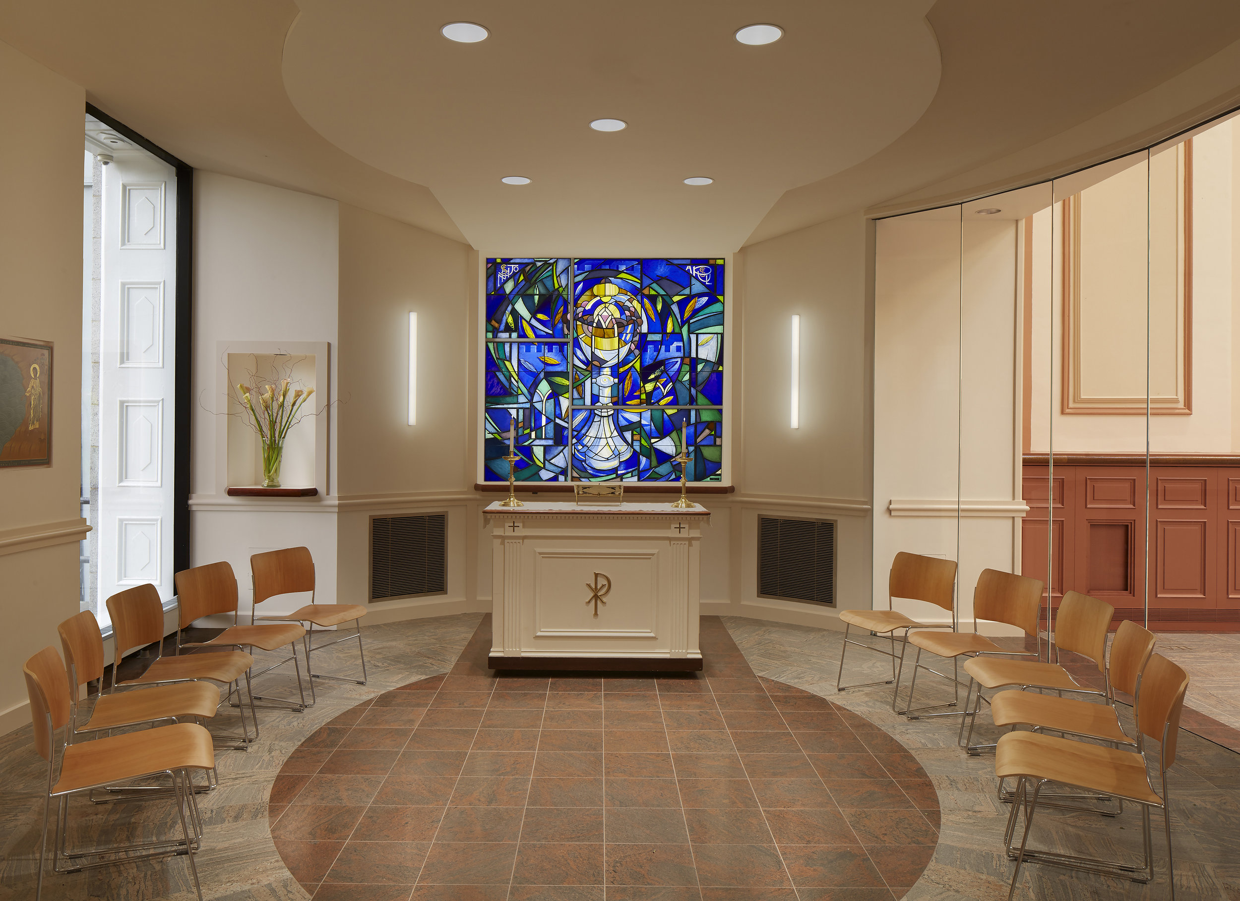 Cathedral_int_private room_Chapel.jpg
