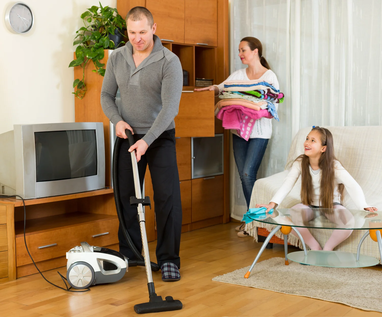 Discipline Effective Family Chores_78792064_M.jpg