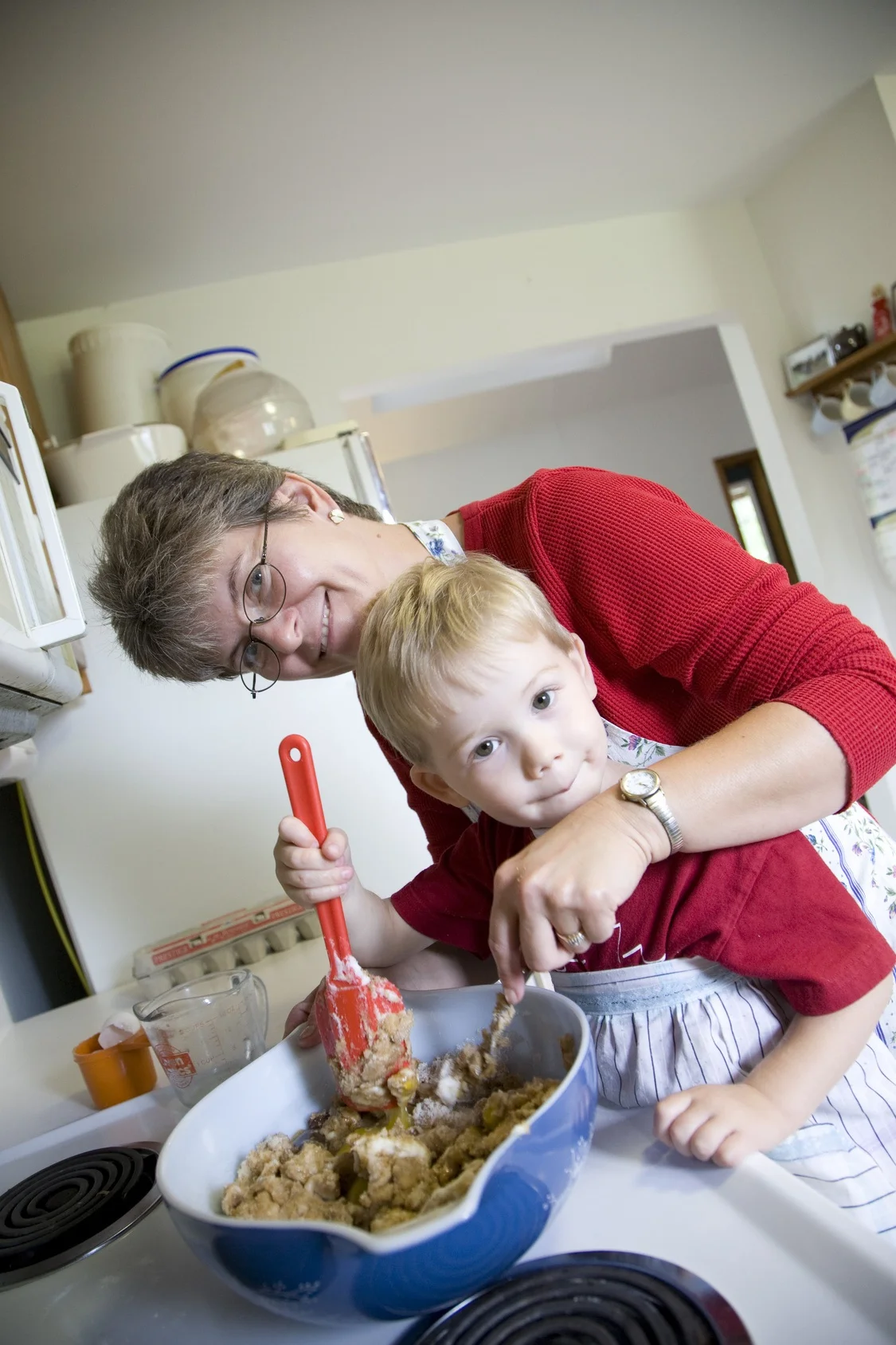 Aunt and nephew_10004606_M.jpg