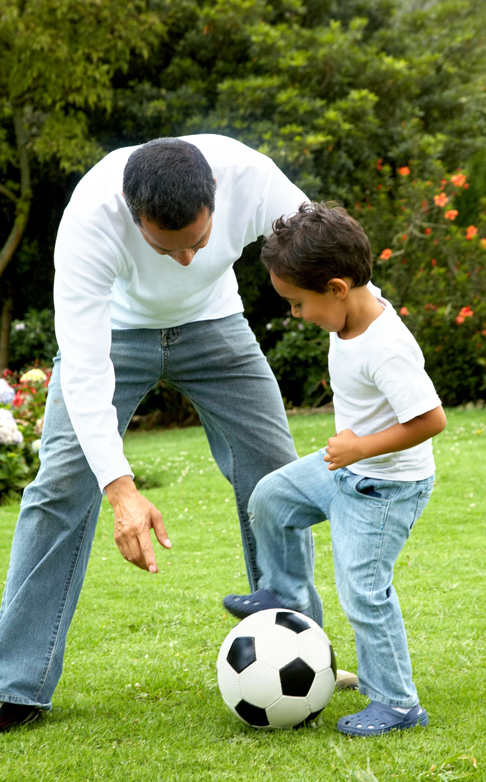 Father son soccer_6152826_Subscription_L.jpg