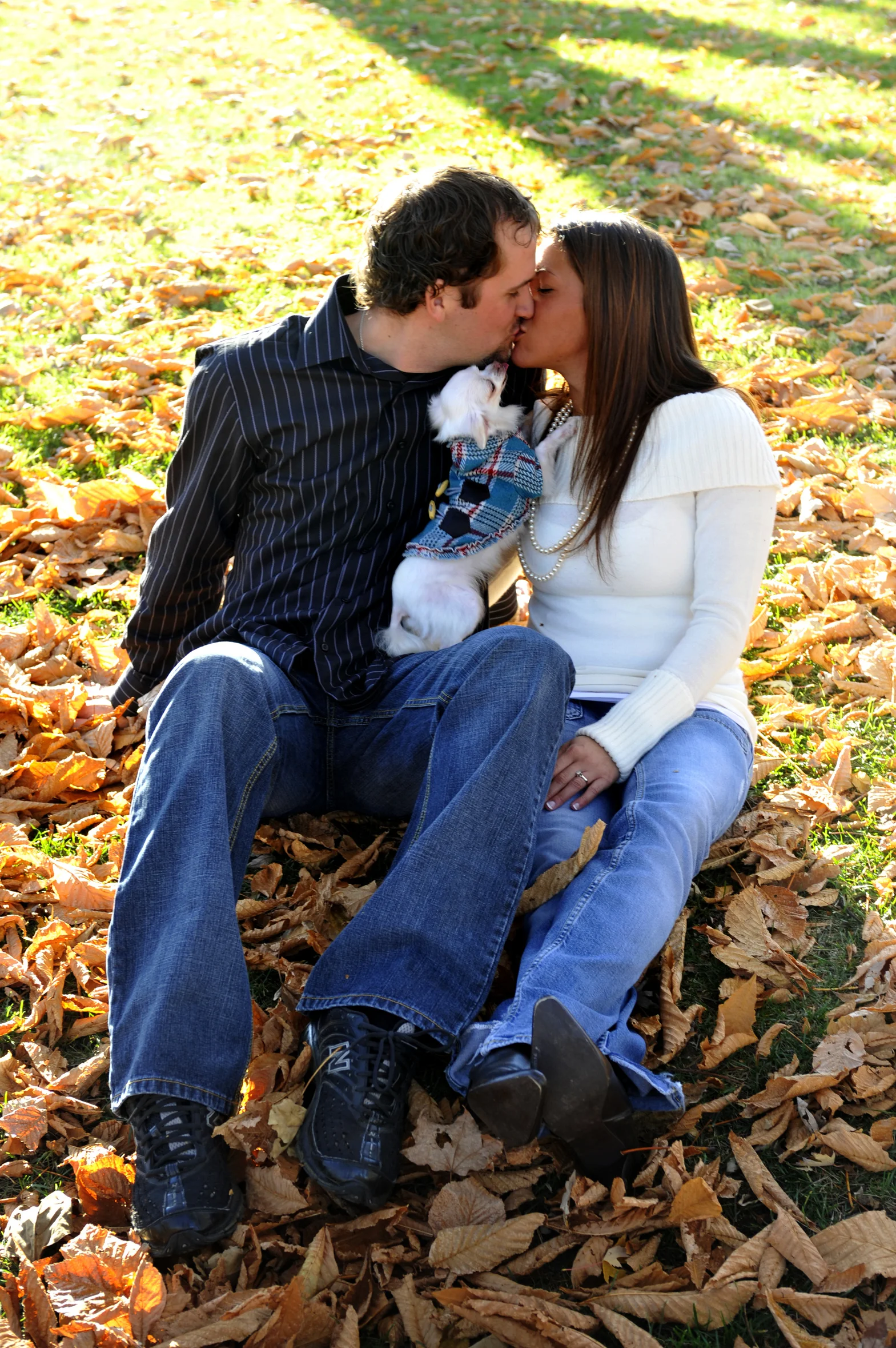 Couple kissing_12563632_Subscription_L.jpg