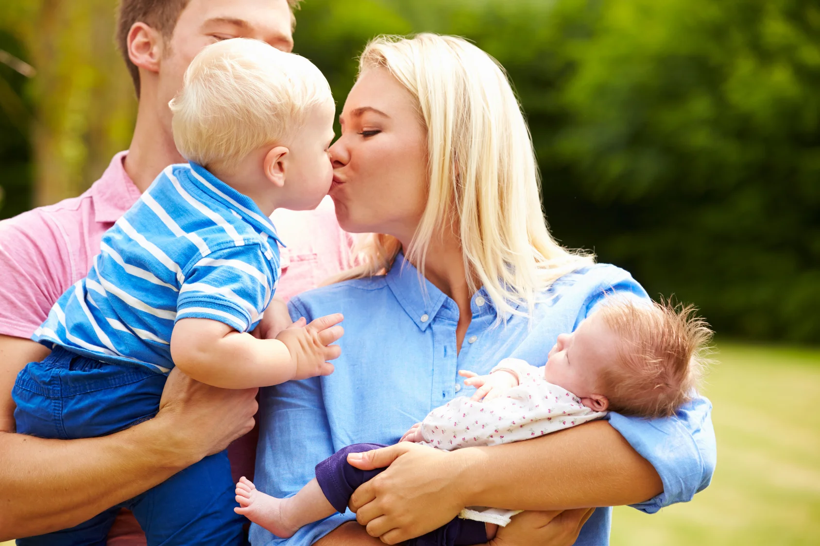 Parents love children_61222569_Subscription_Monthly_M.jpg