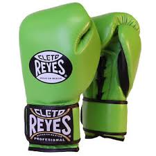 cleto reyes green.jpeg
