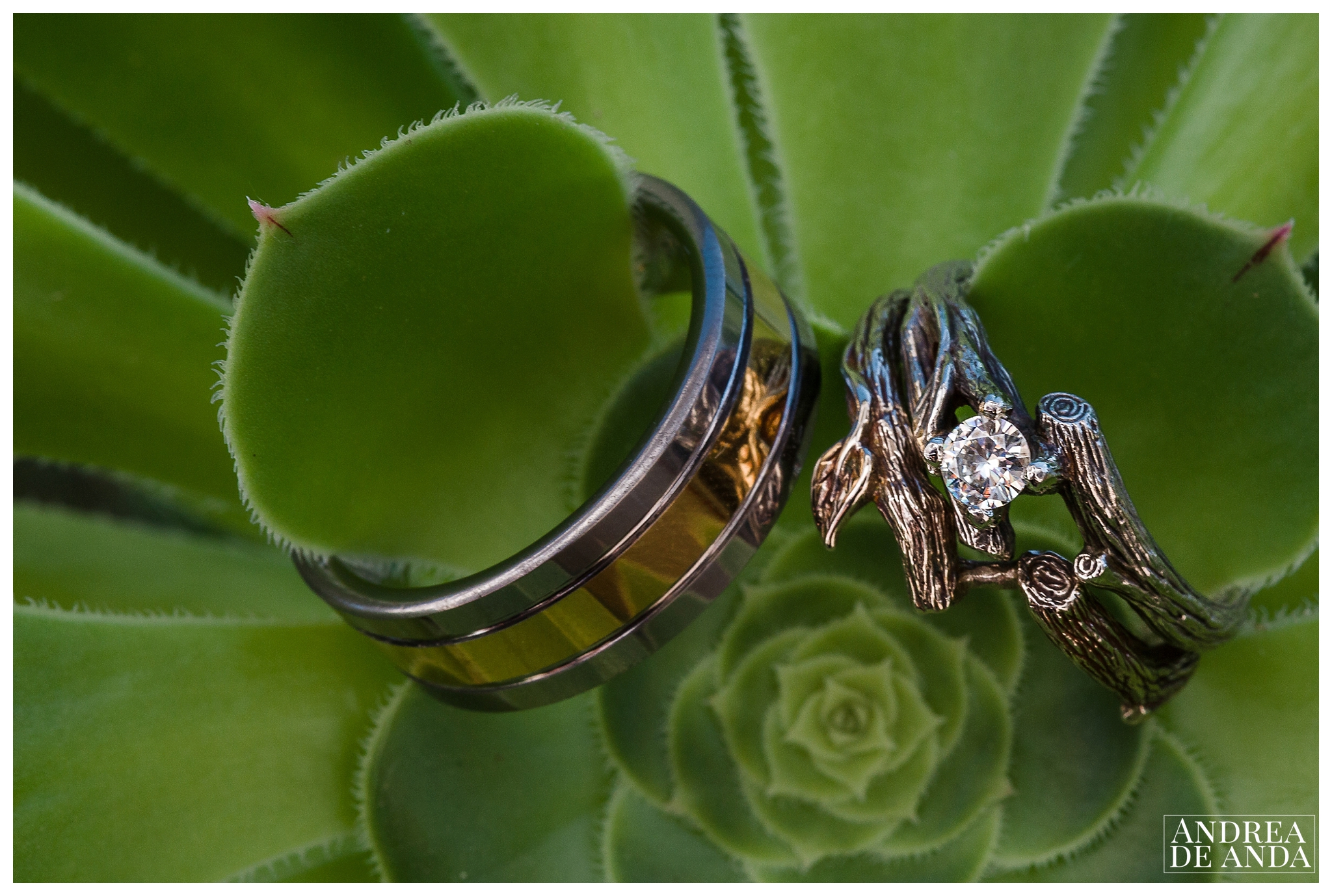 The engagement ring and wedding bands unique forest design are a perfect reflexion of the bride's free personality.