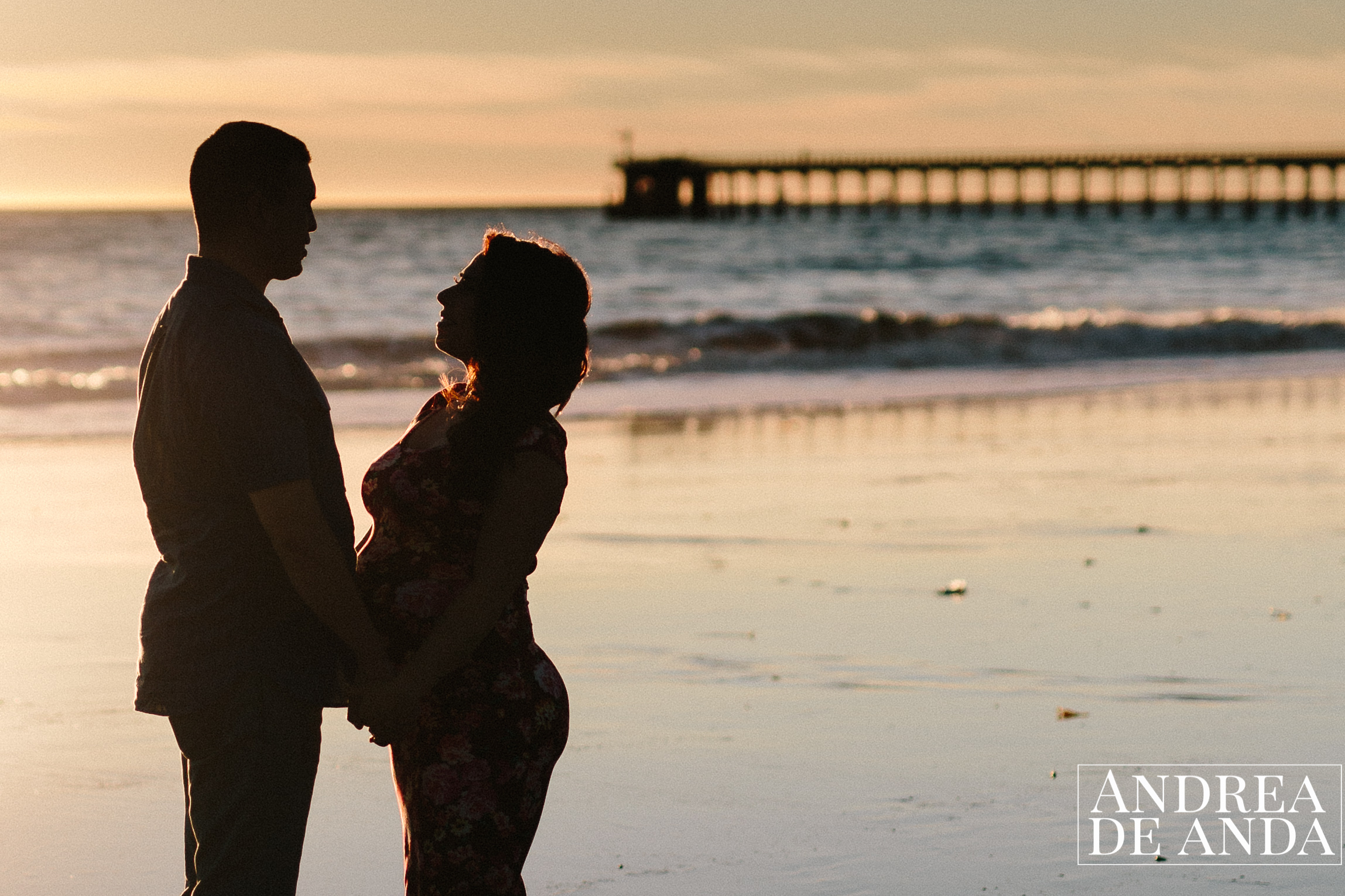 Maternity session at the beach in Santa Barbara by Andrea de Anda Photography