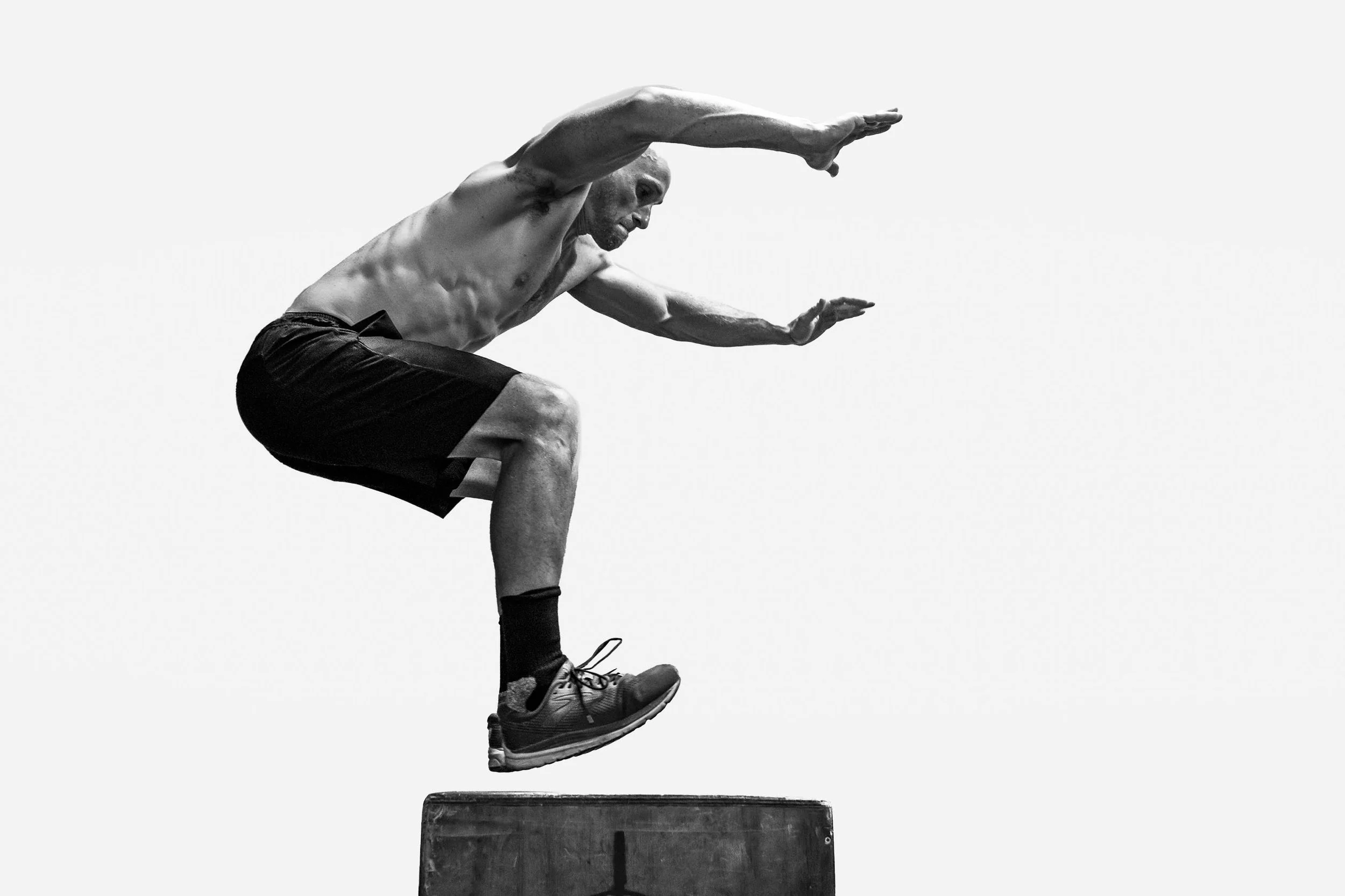 Joey_BoxJump_DSC04672-1 copy.jpg