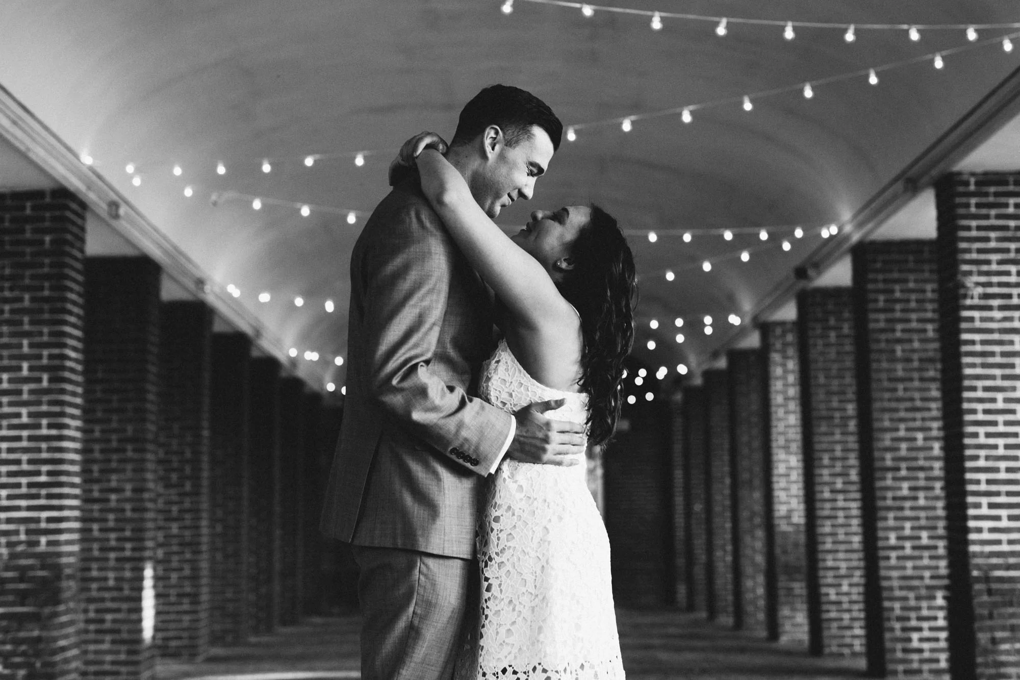 Twisted-Oaks-Studio-Shannon-Billy-Engagement-3.jpg