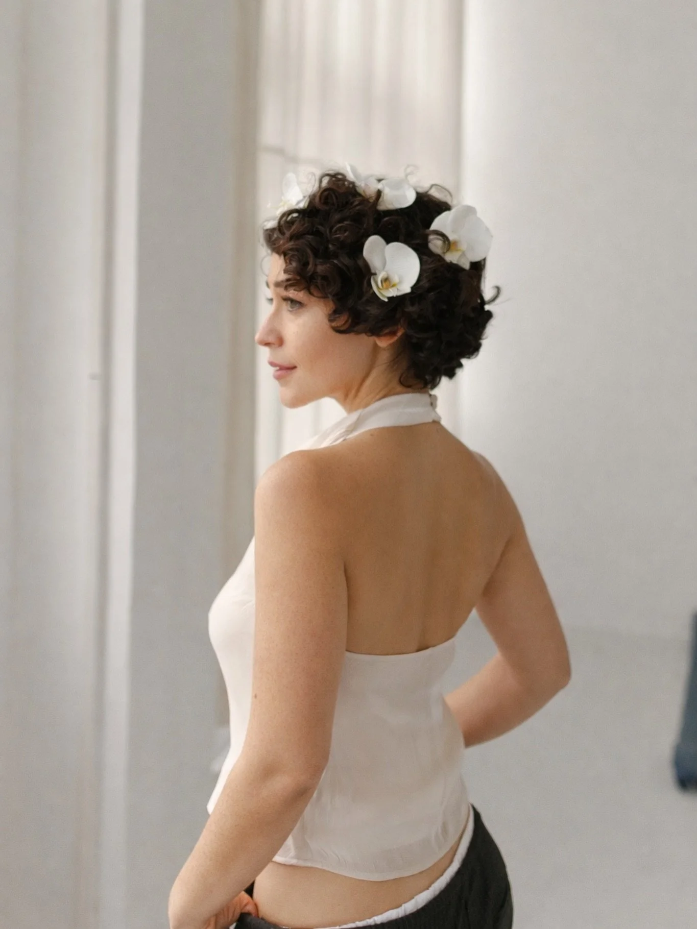 ℒ𝒾ℊ𝒽𝓉 𝓌ℴ𝓇𝓀 🕯️
These dark winter days remind me how the sun is our best friend&hellip; how it can turn any ordinary day into something special.

And in the theater, both light and dark are just as essential to storytelling. The simplest image c