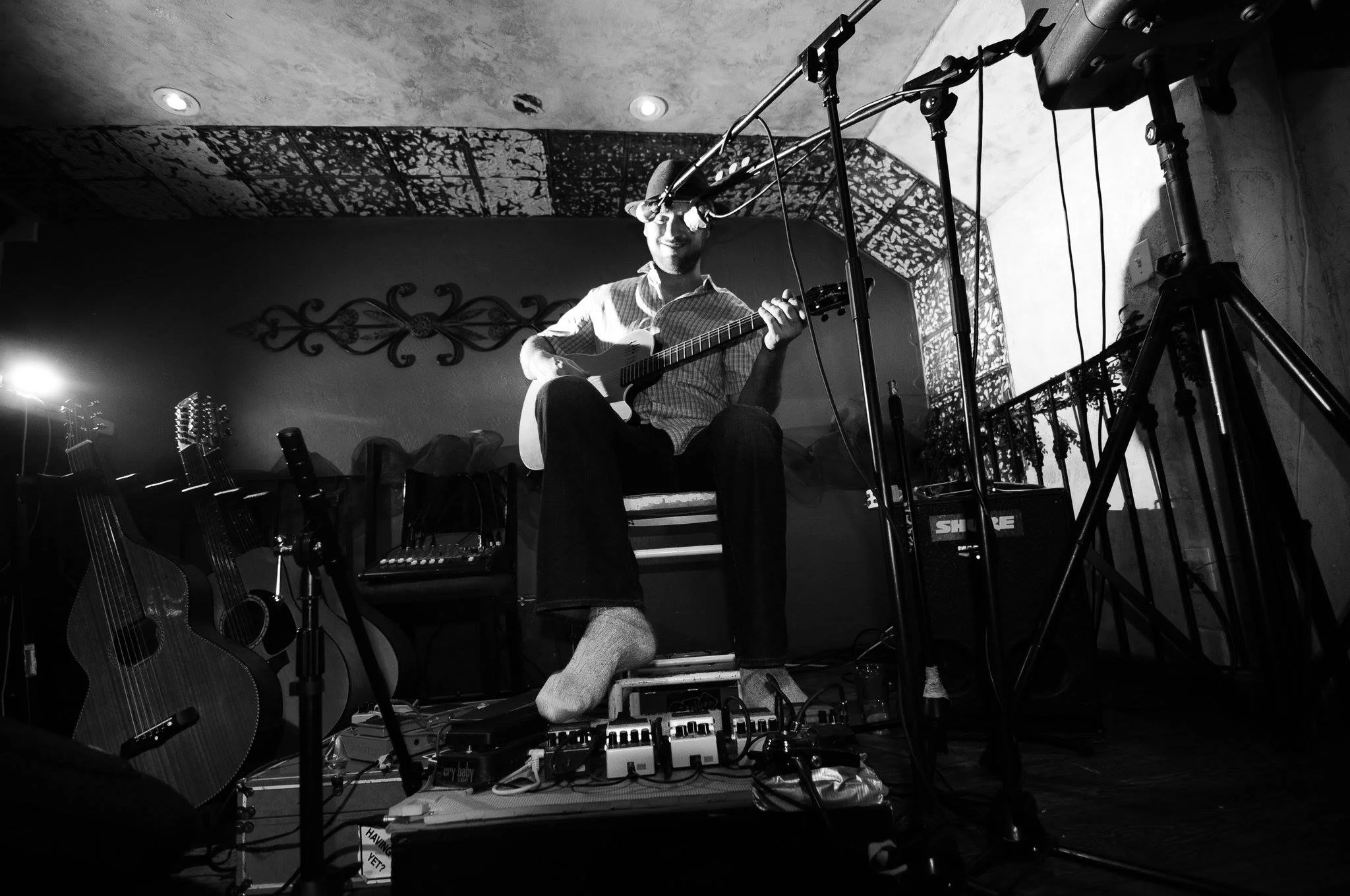 Devon Coyote solo.jpg