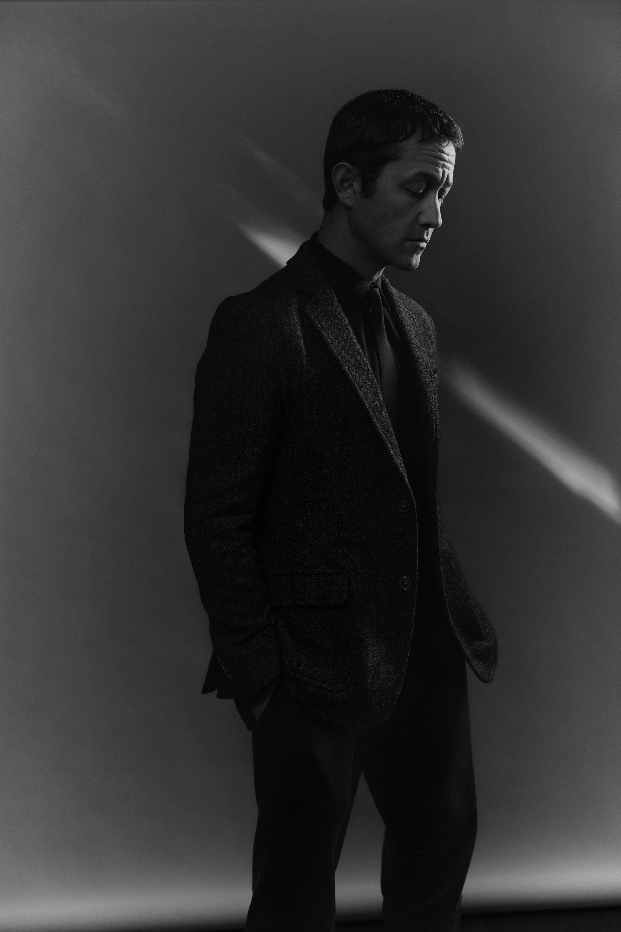 jgl_04-suit&tie-editorial_0293-bw_v2.jpg