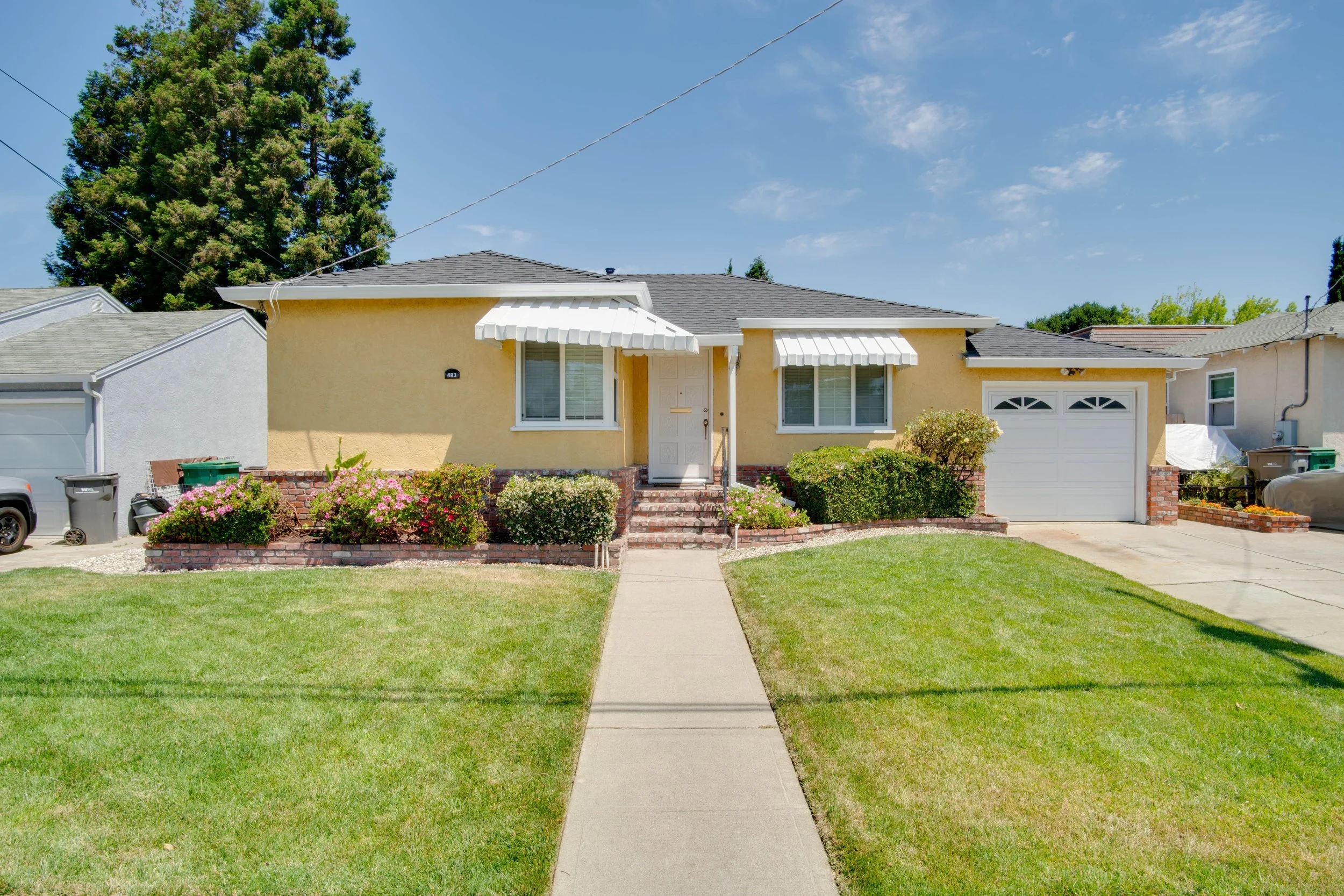NABOR-FRONT OF HOME.jpeg