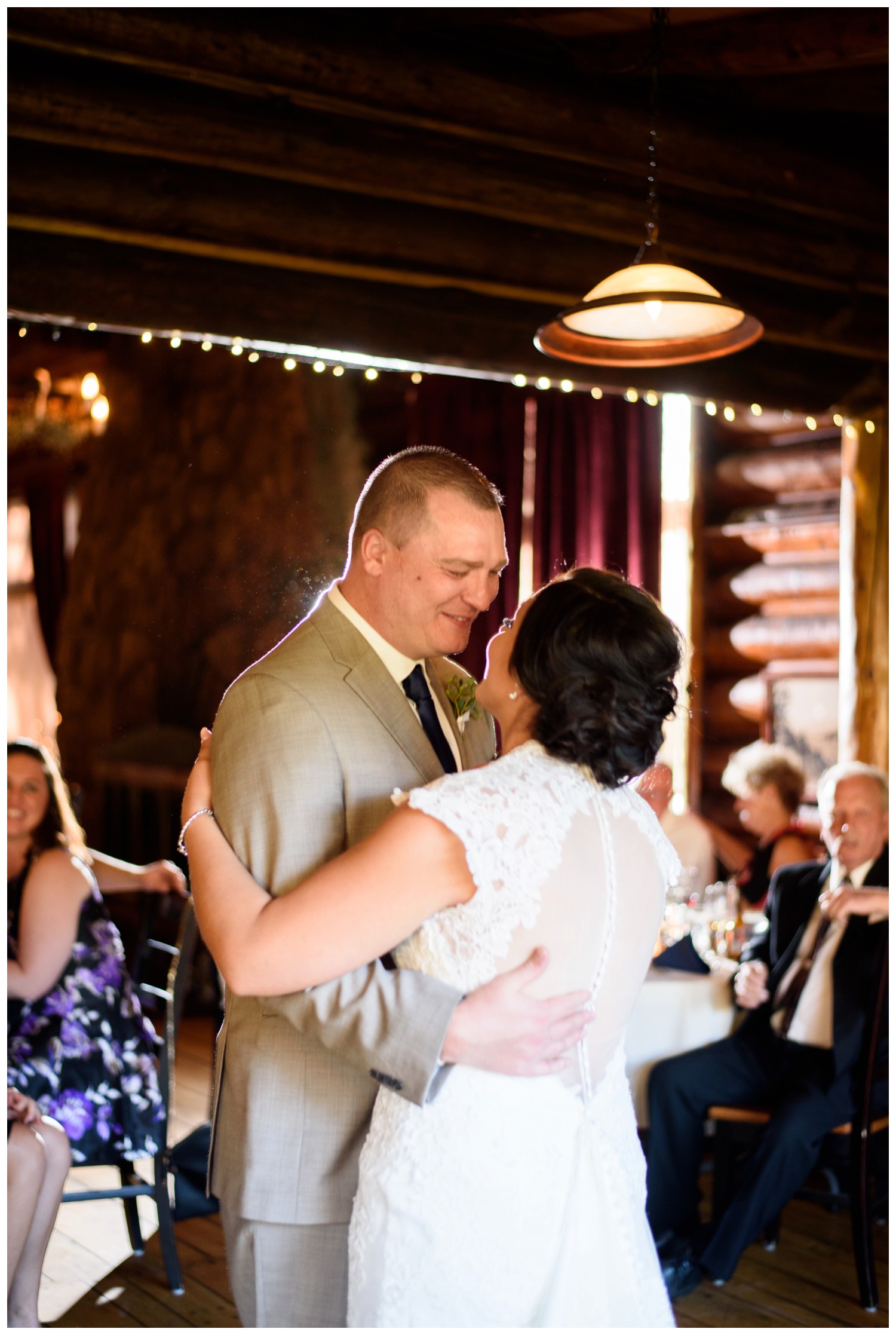 Estes-Park-Colorado-mountain-fall-wedding_0099.jpg