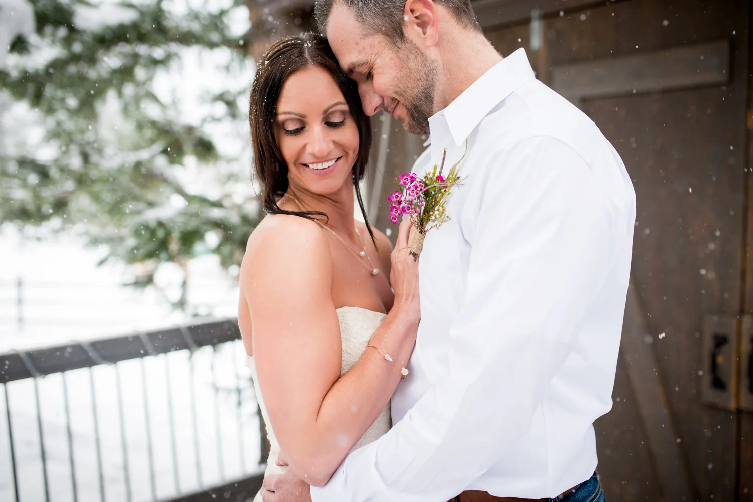 Evergreen-mountain-winter-wedding-photography_0032.jpg