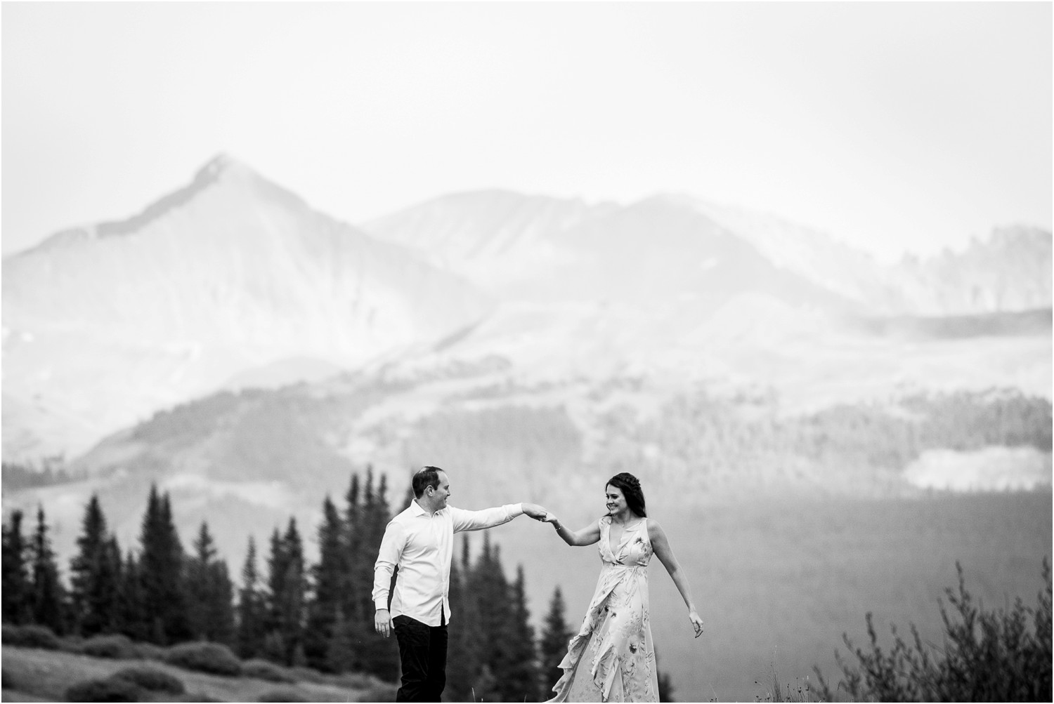 Shrine-pass-Vail-wildflower-engagement-photography_0010.jpg