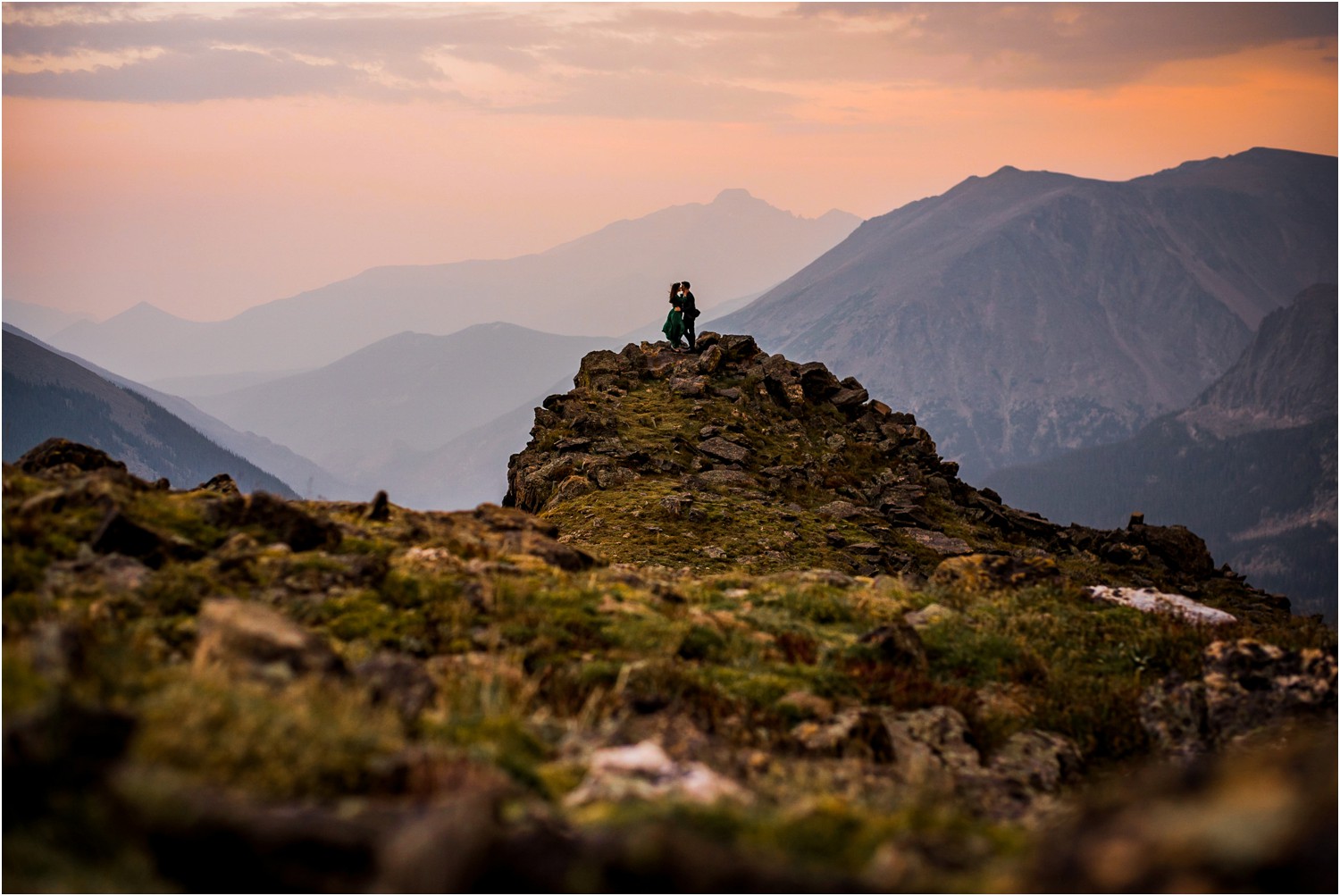 Rocky-mountain-national-Park-engagement-photography_0037.jpg