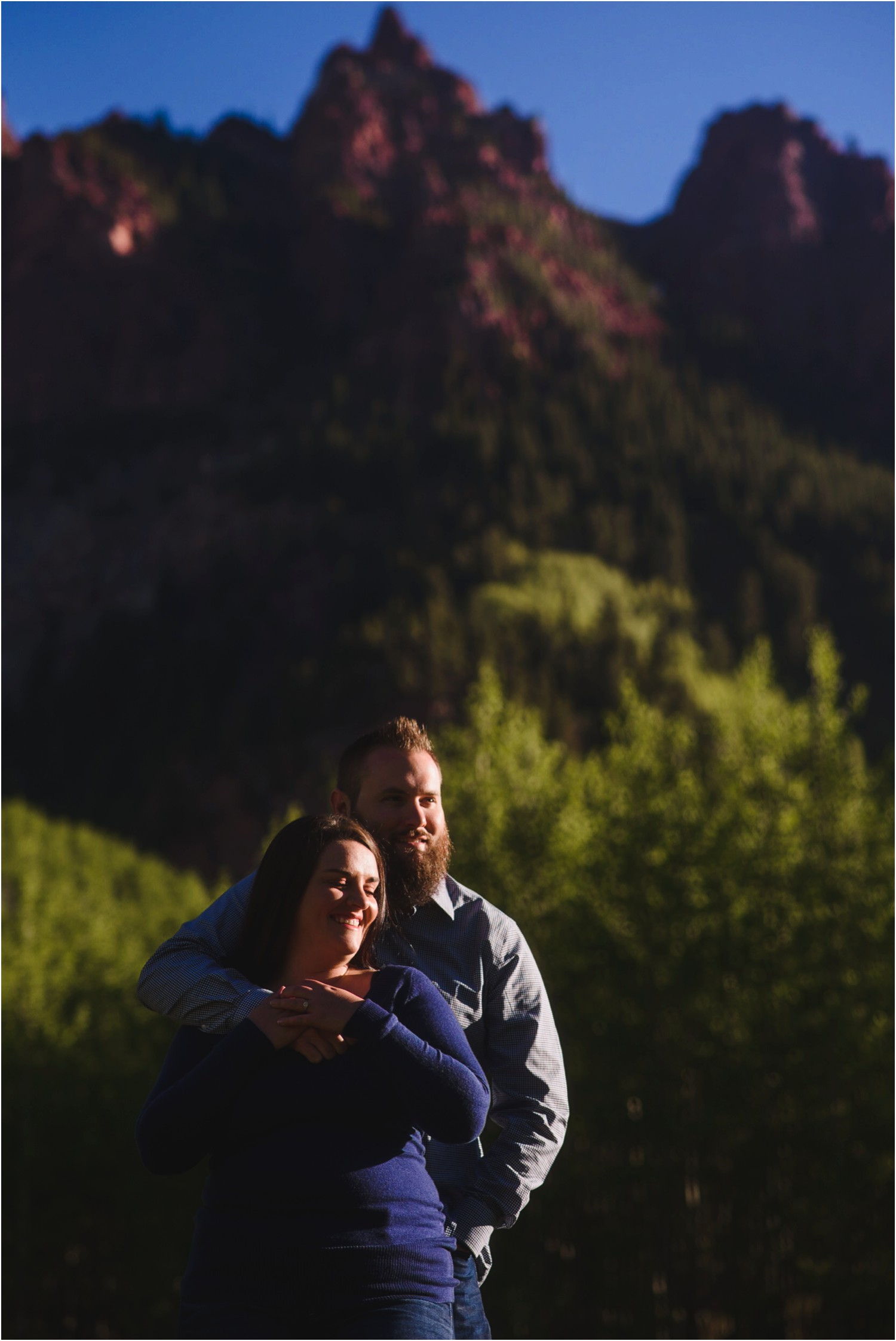 MAroon-Bells-Spring-Sunrise-engagement-photography_0019.jpg