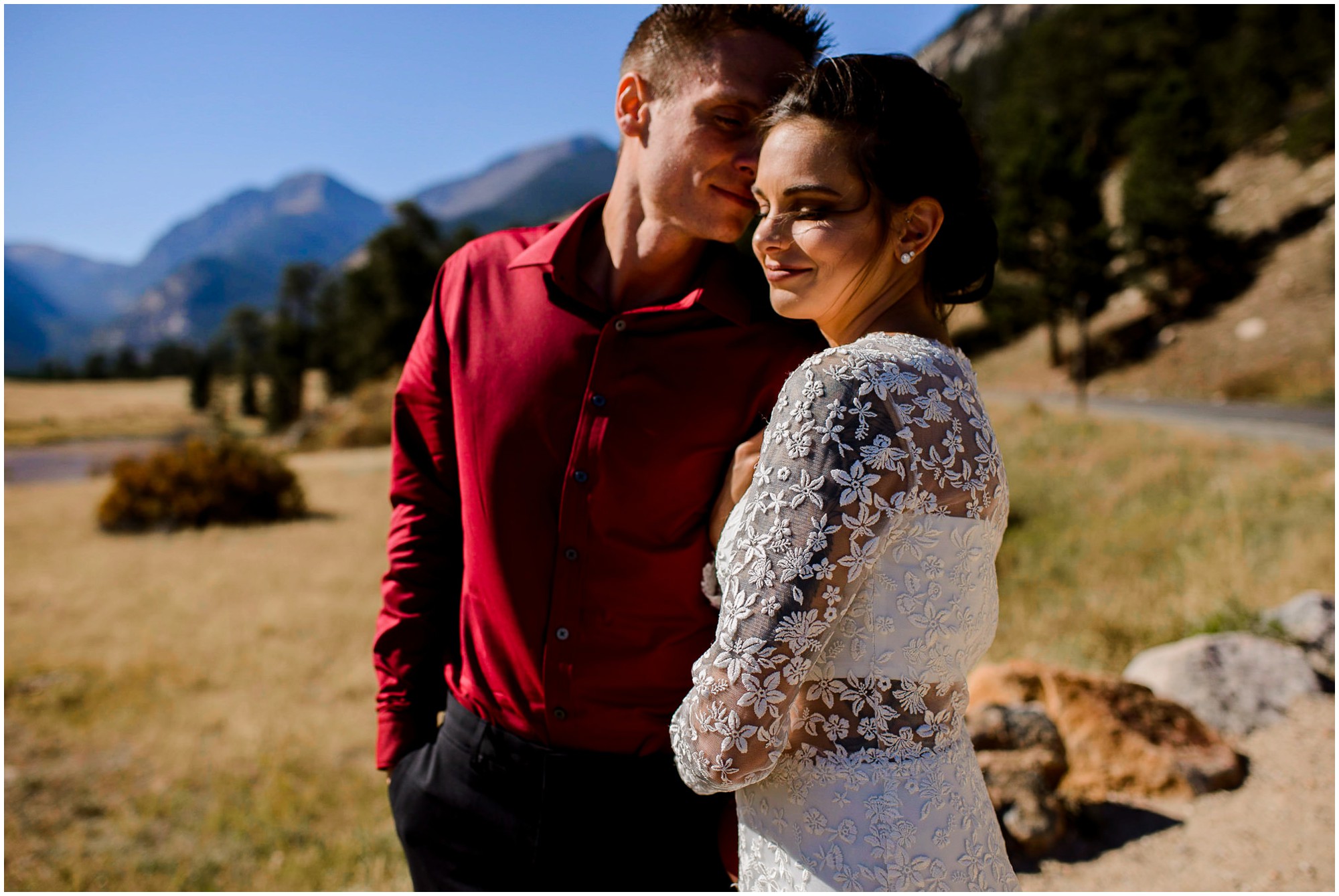 Colorado elopement photo of Bride and groom