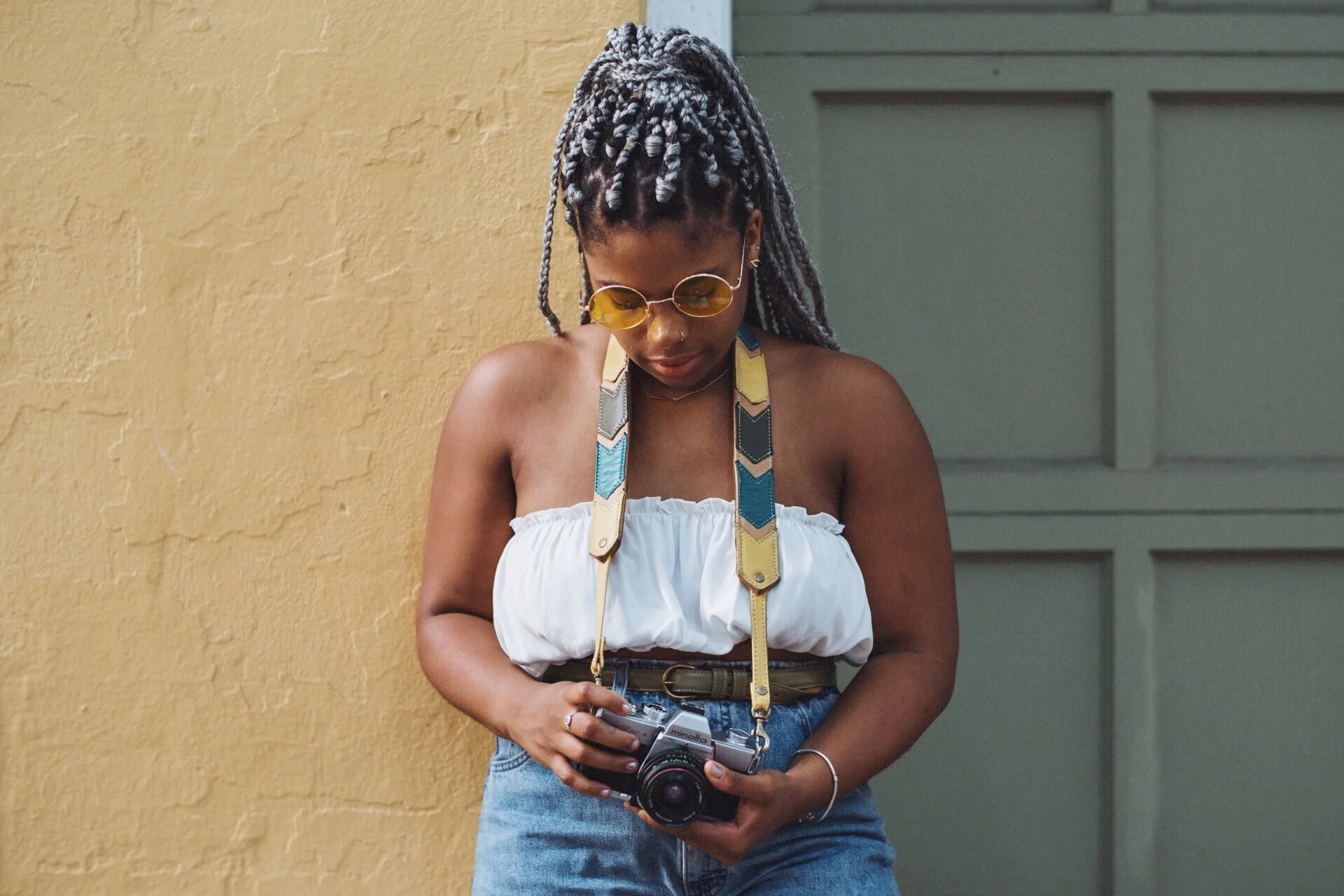 Siouxsie Arrow Camera Strap - Mustard 