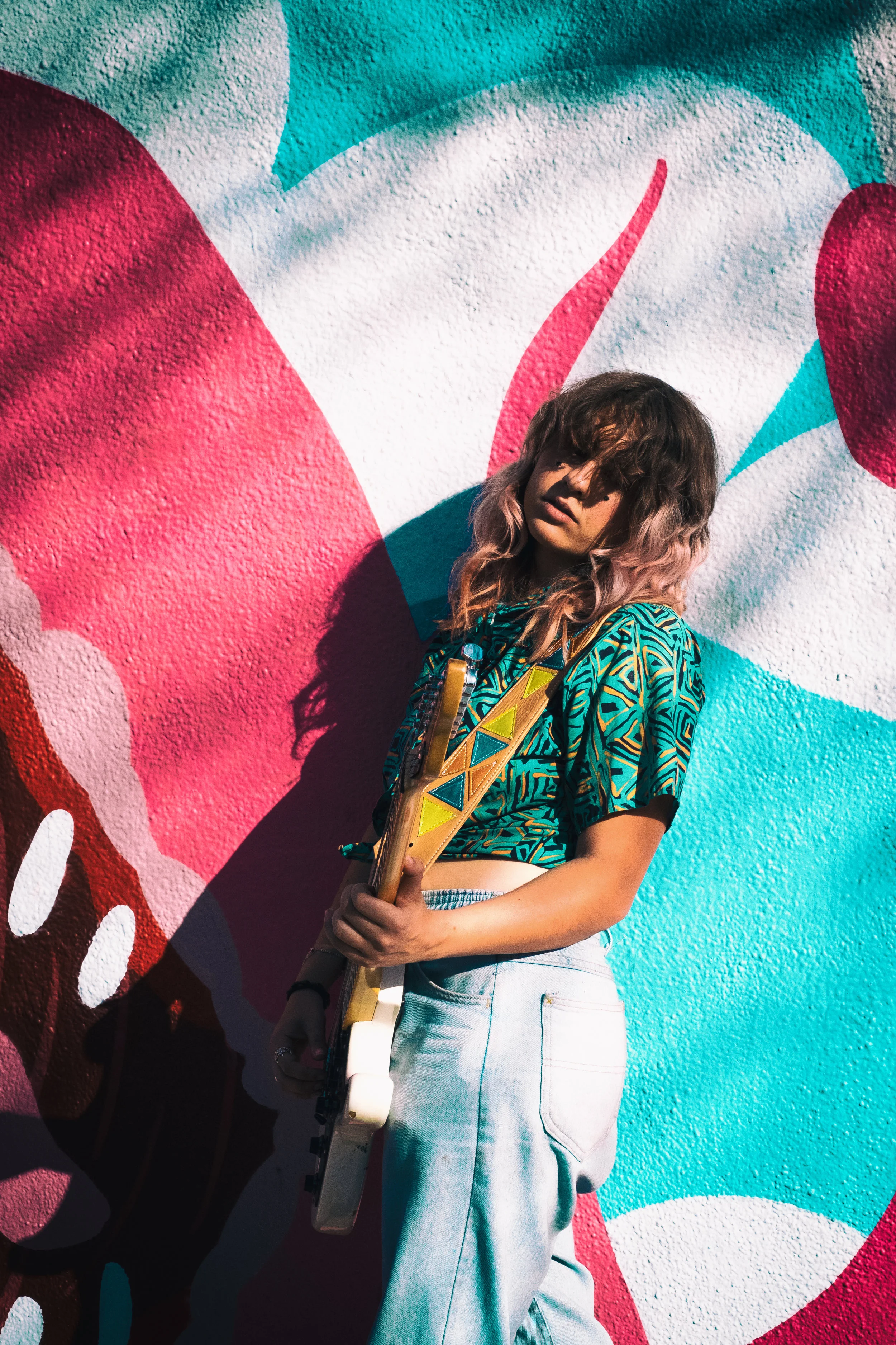 Tri Geo Guitar Strap - Neon brittany matyas