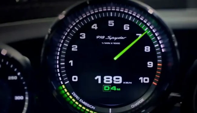 918