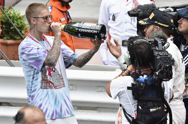 If you need any further reasons to dislike Hamilton here he is sharing his Monaco victory champagne with Bieber. 