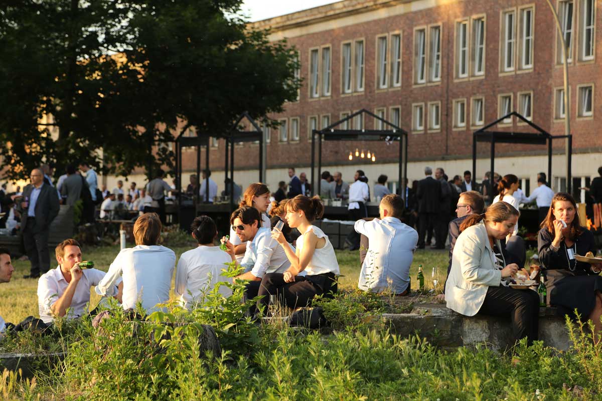 Where all the cool kids were hanging out. I'm somewhere in the background, getting more food.