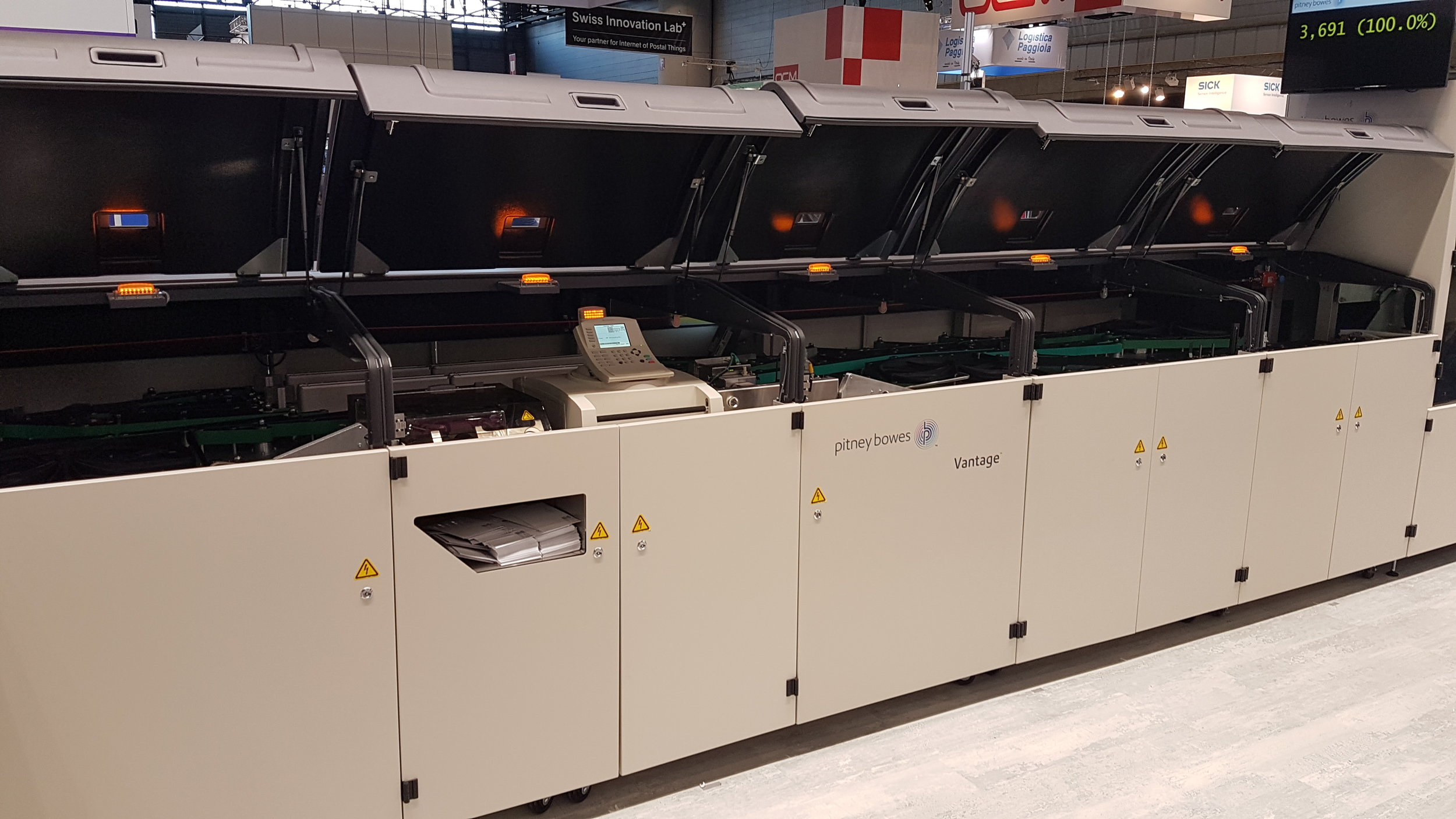 A big machine from Pitney Bowes
