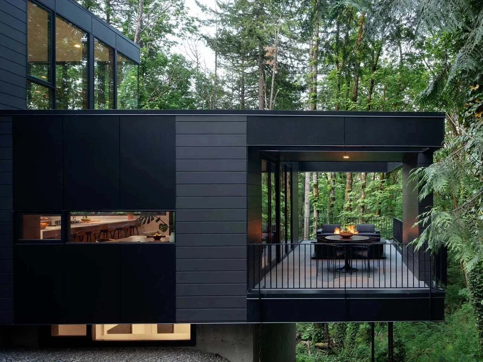 ARCHITECT MAGAZINE ONLINE FEATURE ON ROYAL II, DESIGN BY WILLIAM KAVEN ARCHITECTURE, PHOTOGRAPHY BY JEREMY BITTERMANN.